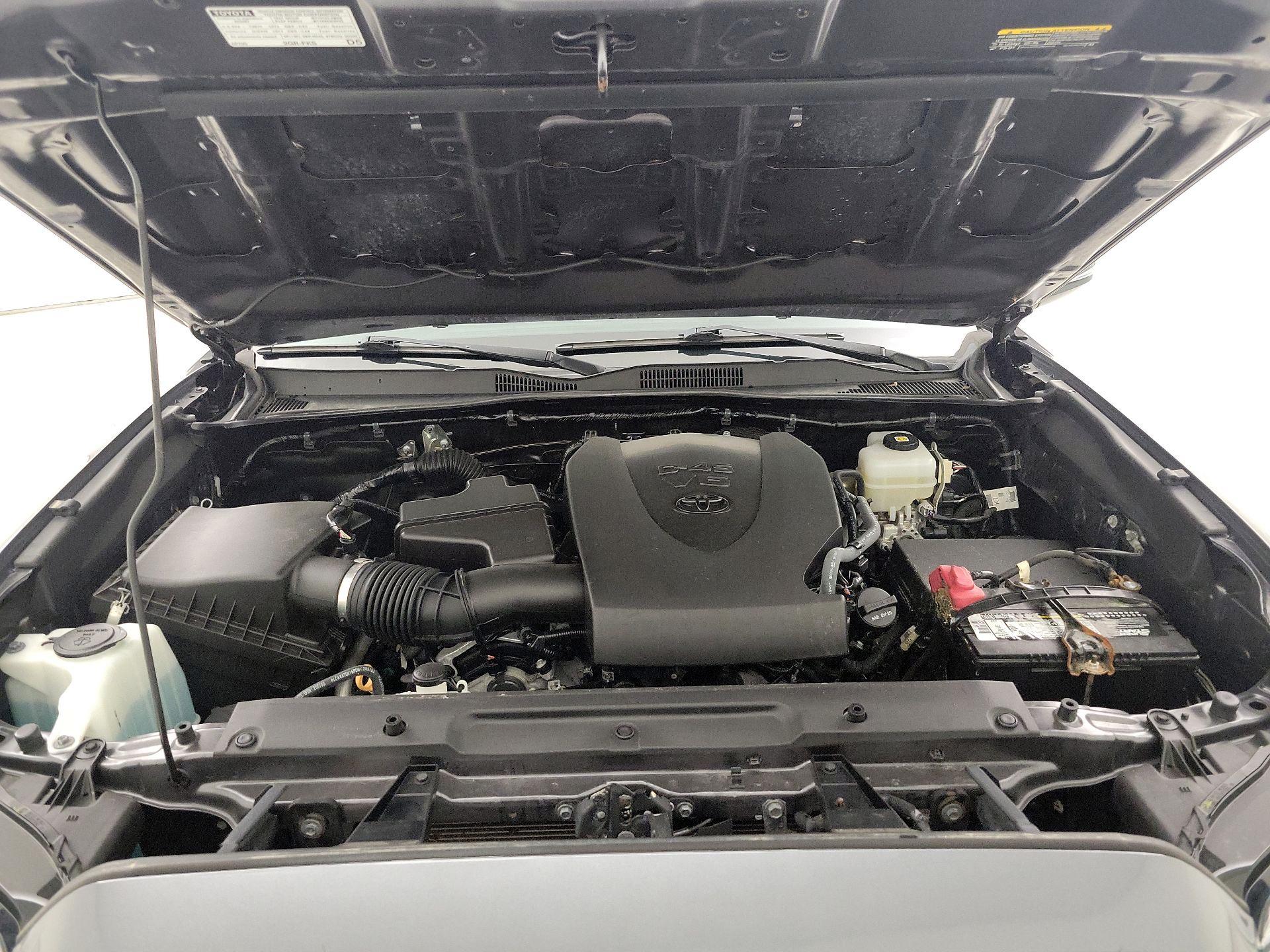 Thumbnail: 2021 Toyota Tacoma - 20