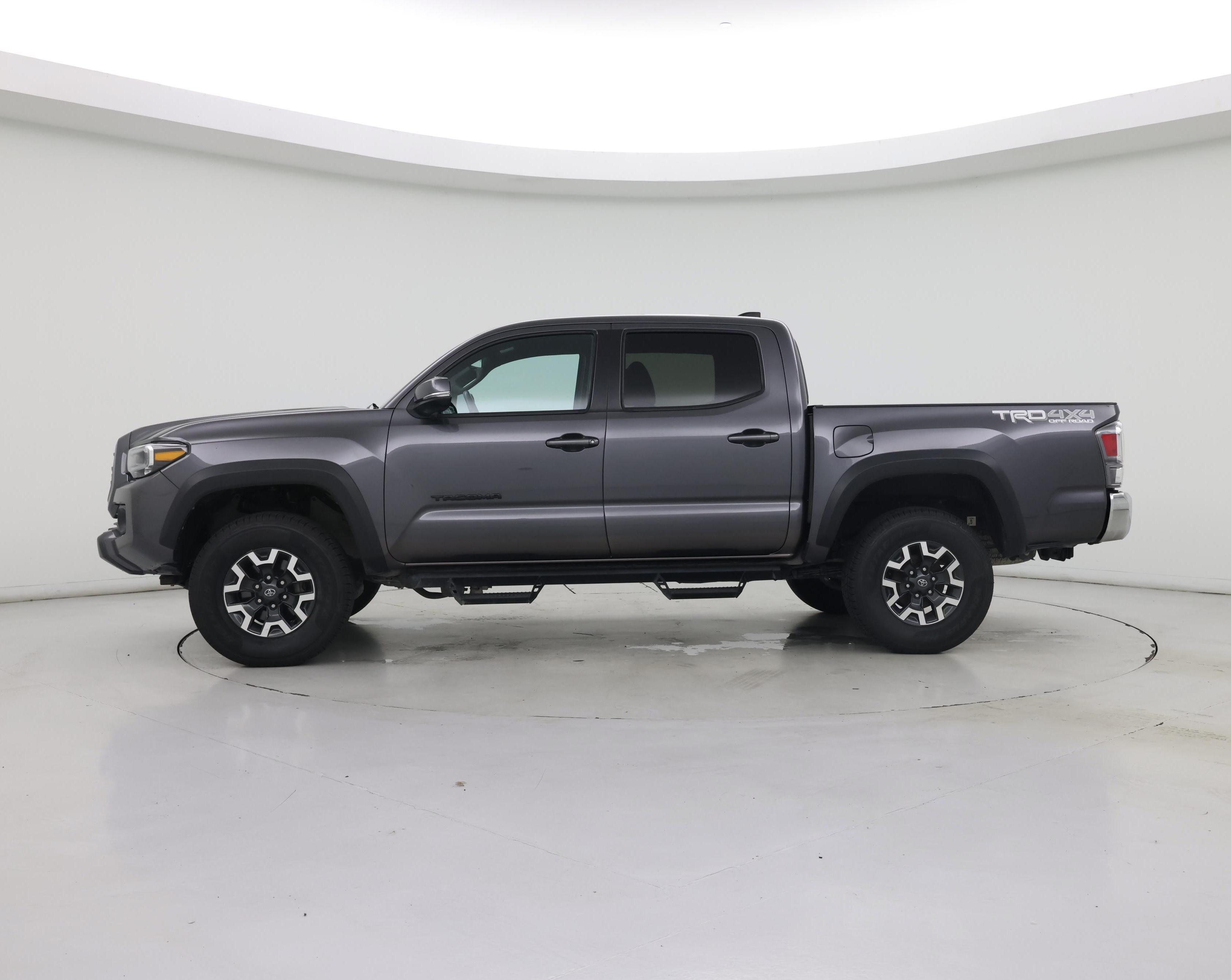 Thumbnail: 2021 Toyota Tacoma - 3
