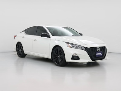 White 2022 Nissan Altima SR