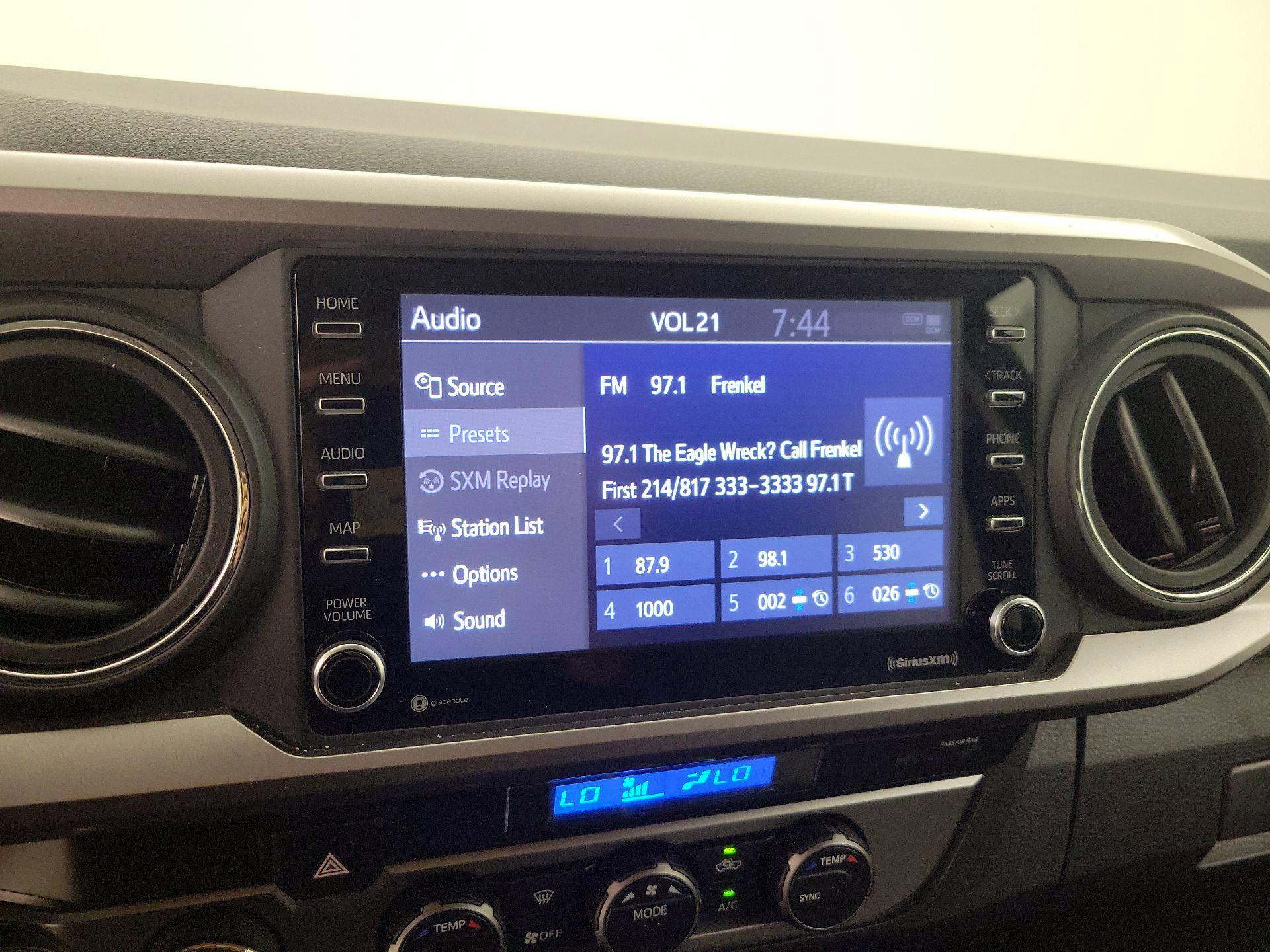 Thumbnail: 2023 Toyota Tacoma - 15