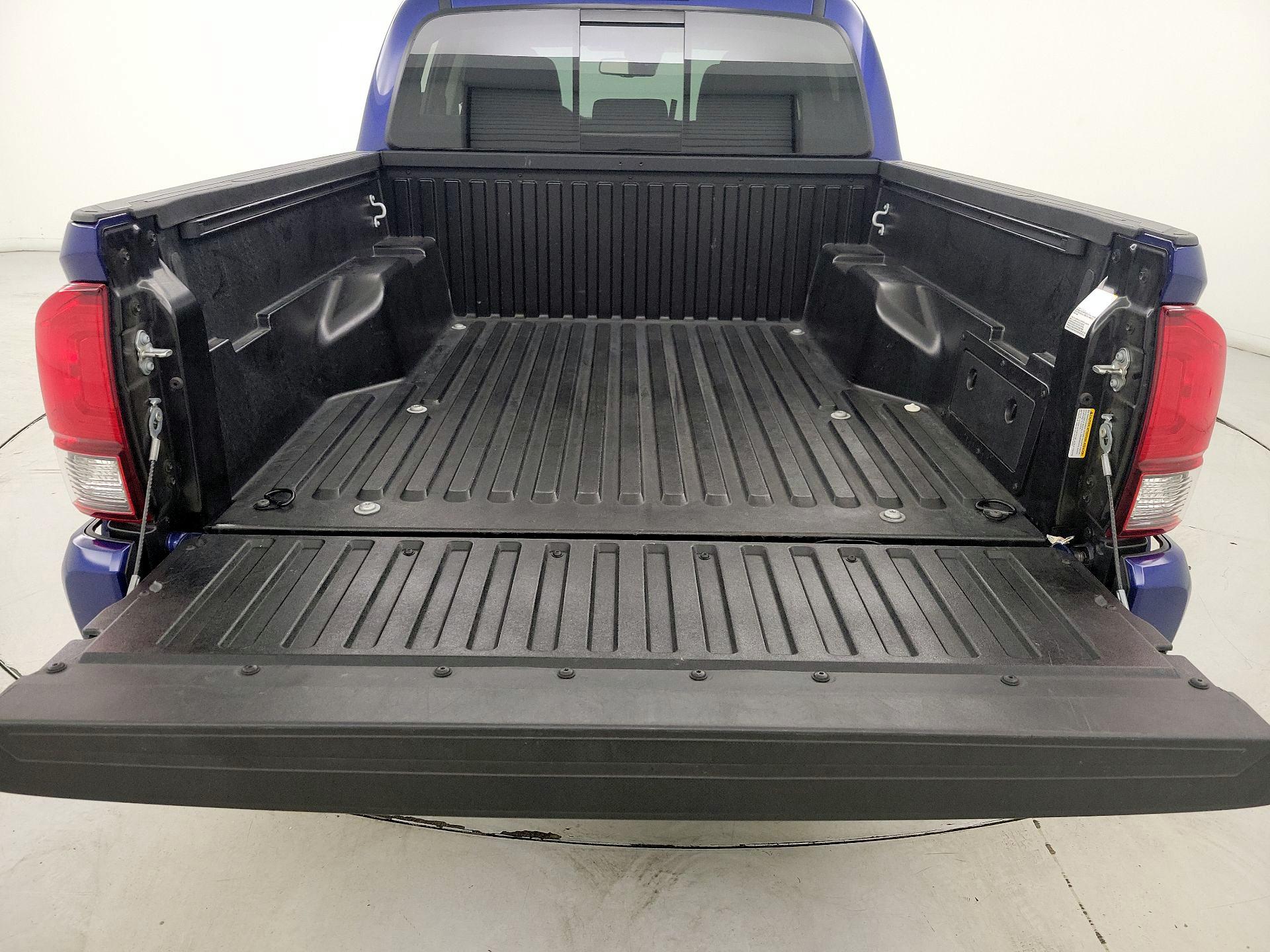 Thumbnail: 2023 Toyota Tacoma - 20