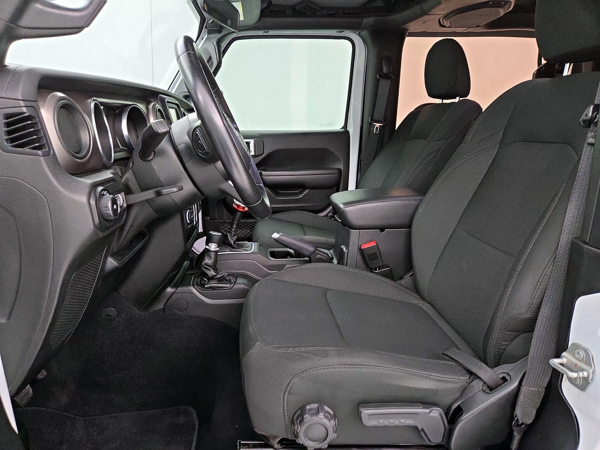 Thumbnail: 2020 Jeep Wrangler - 9