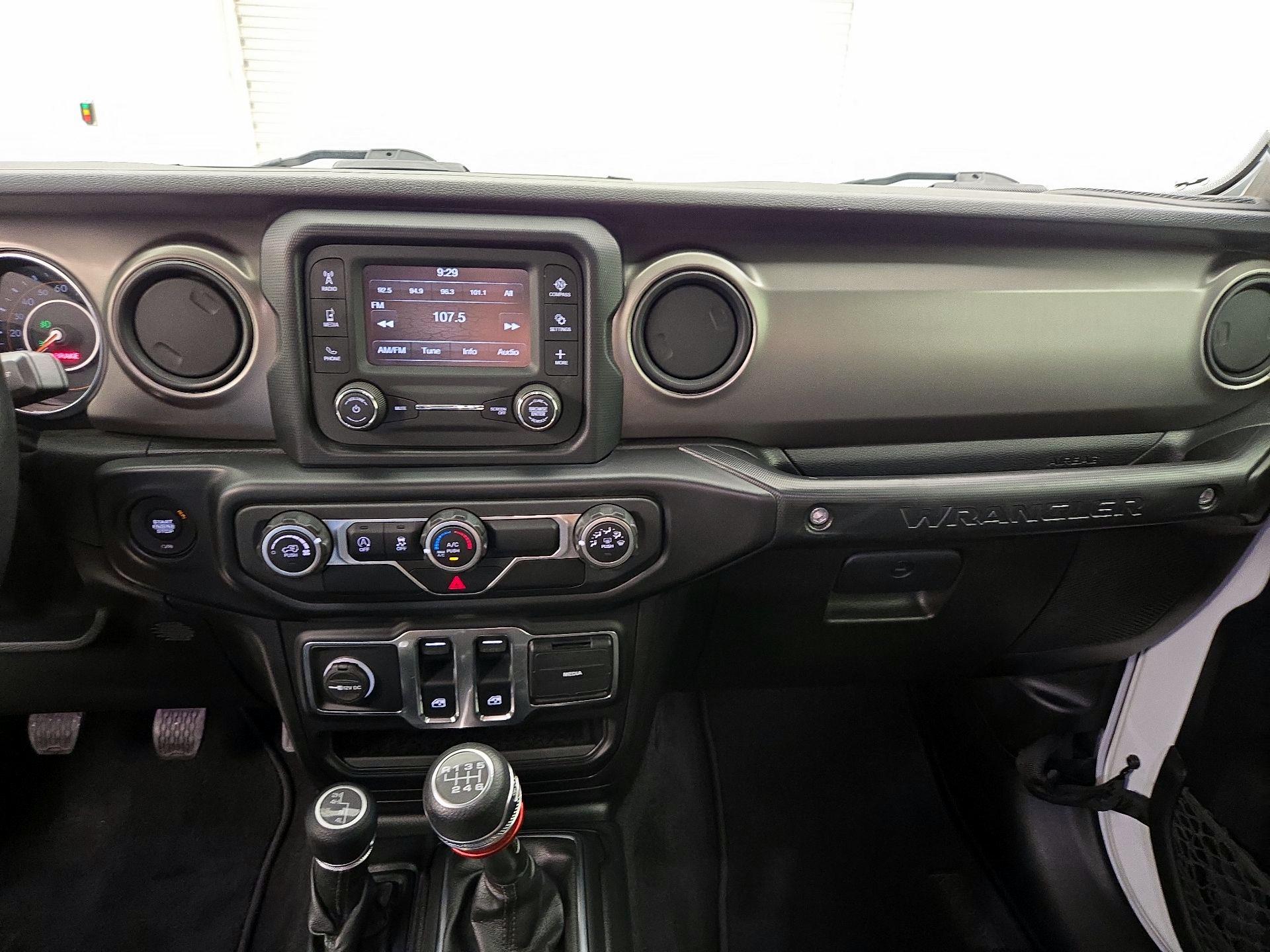 Thumbnail: 2020 Jeep Wrangler - 8