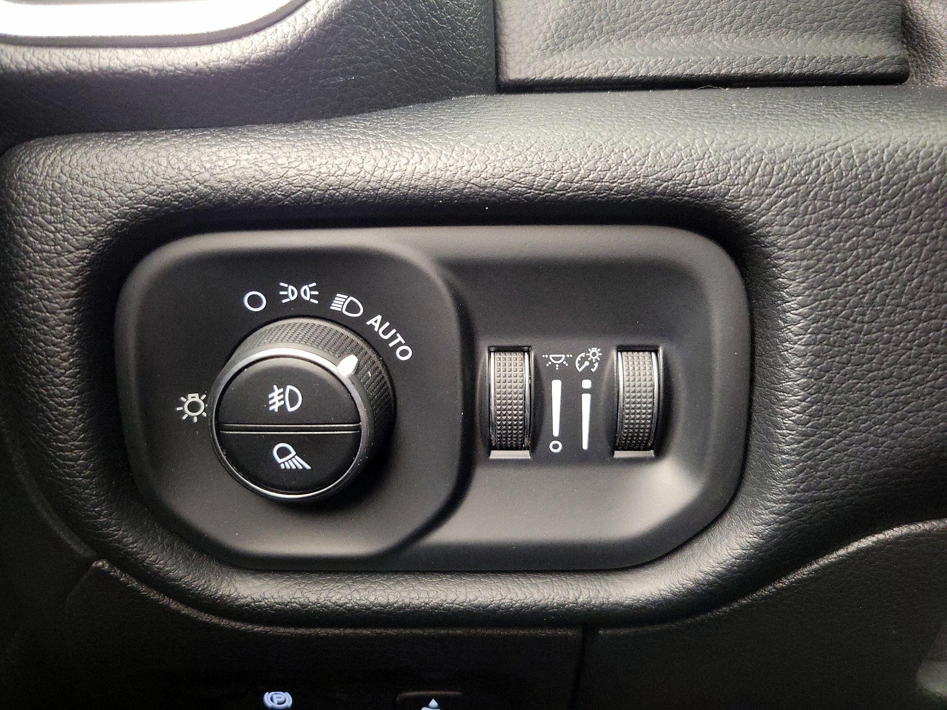 Thumbnail: 2019 RAM 1500 - 13