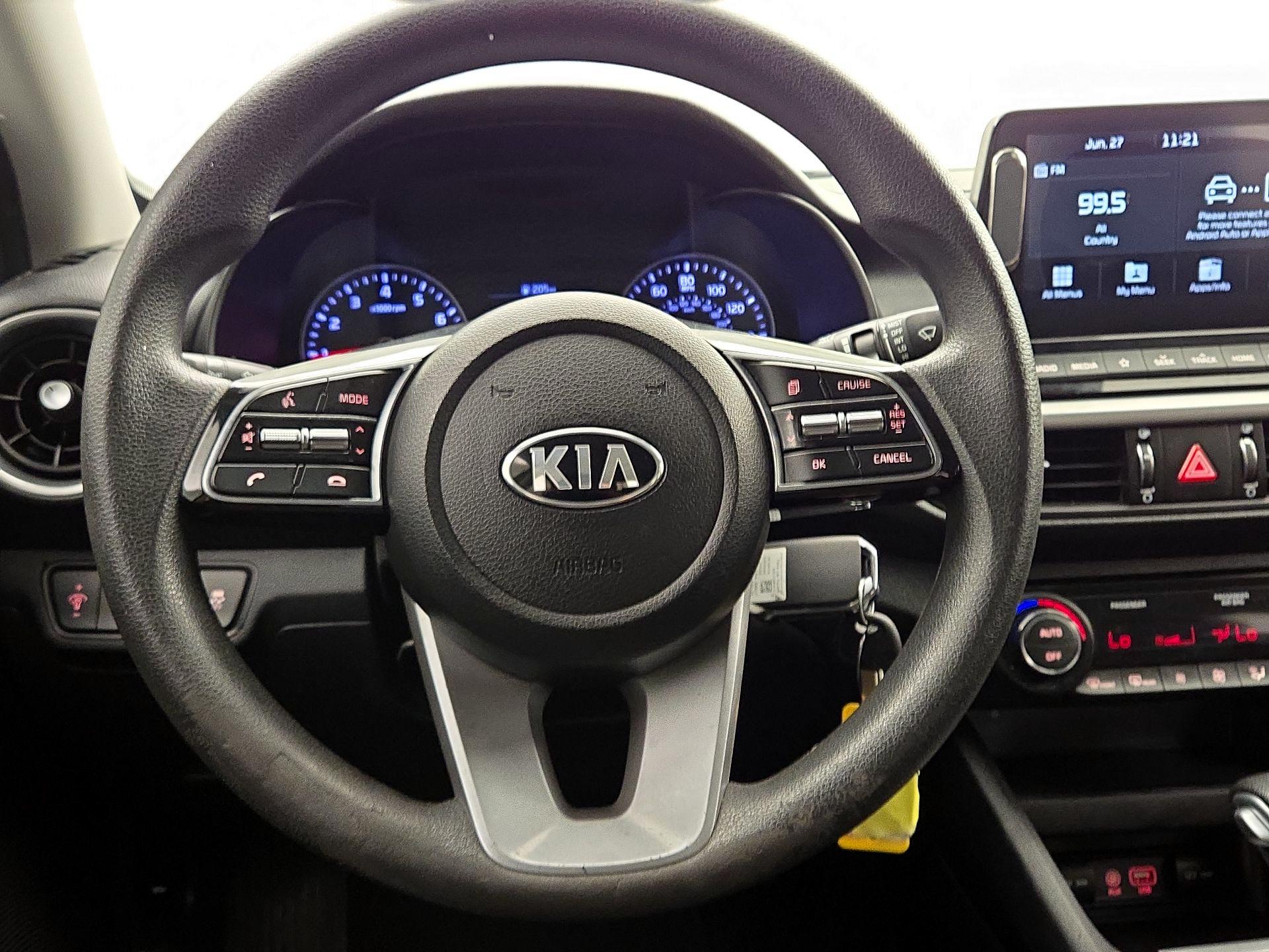 Thumbnail: 2019 Kia Forte - 10