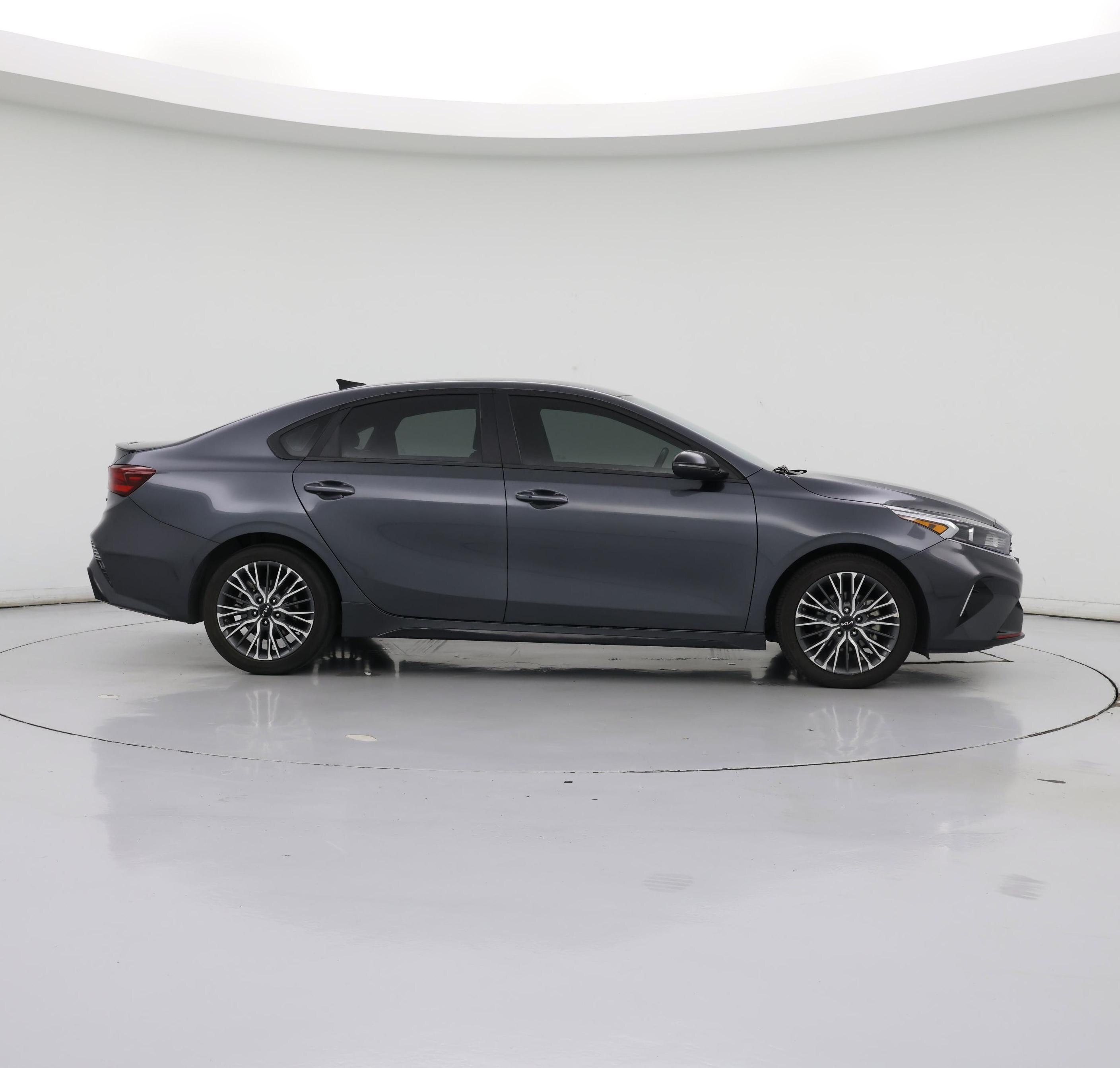 Thumbnail: 2023 Kia Forte - 7