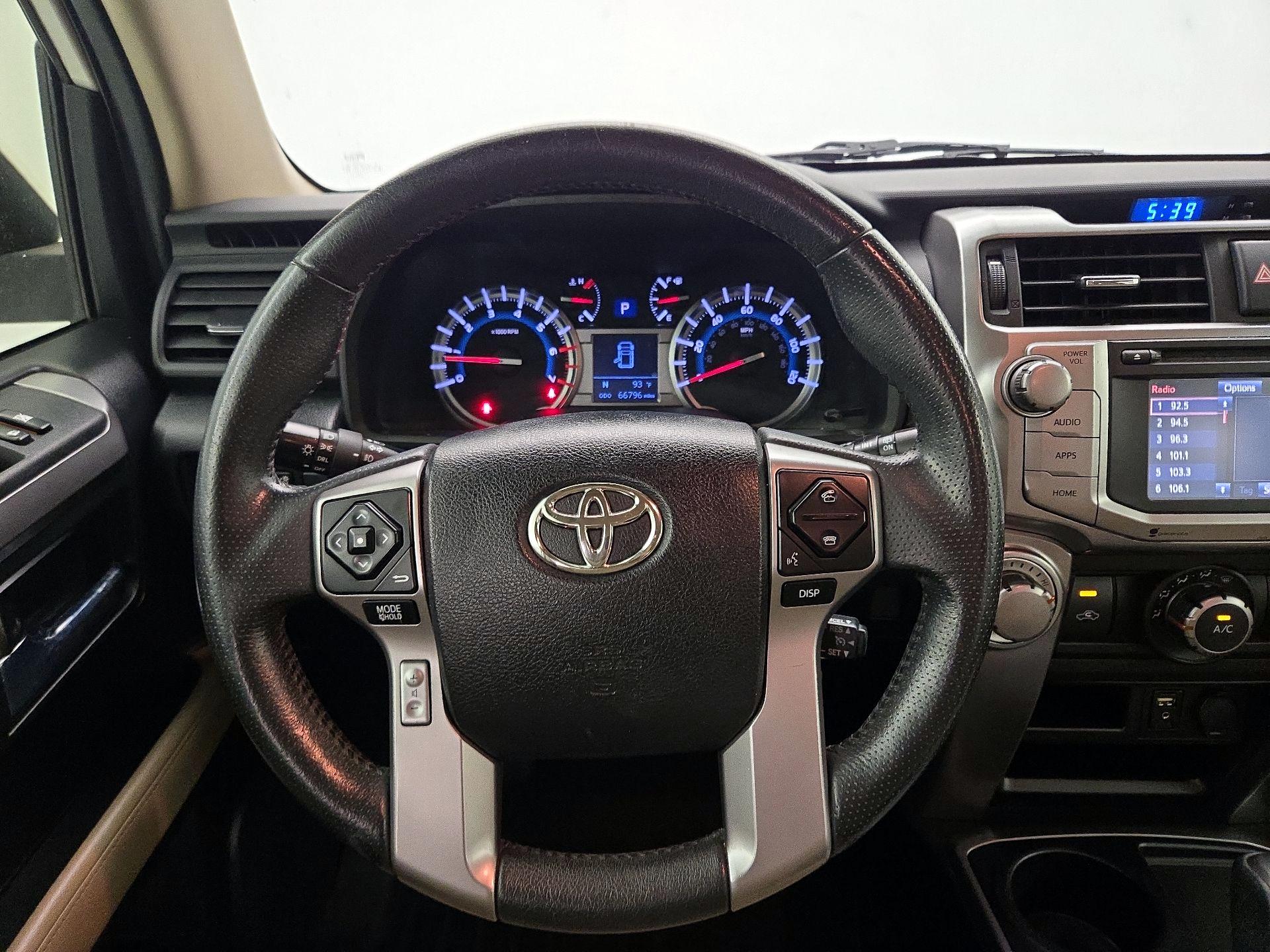 Thumbnail: 2016 Toyota 4Runner - 10