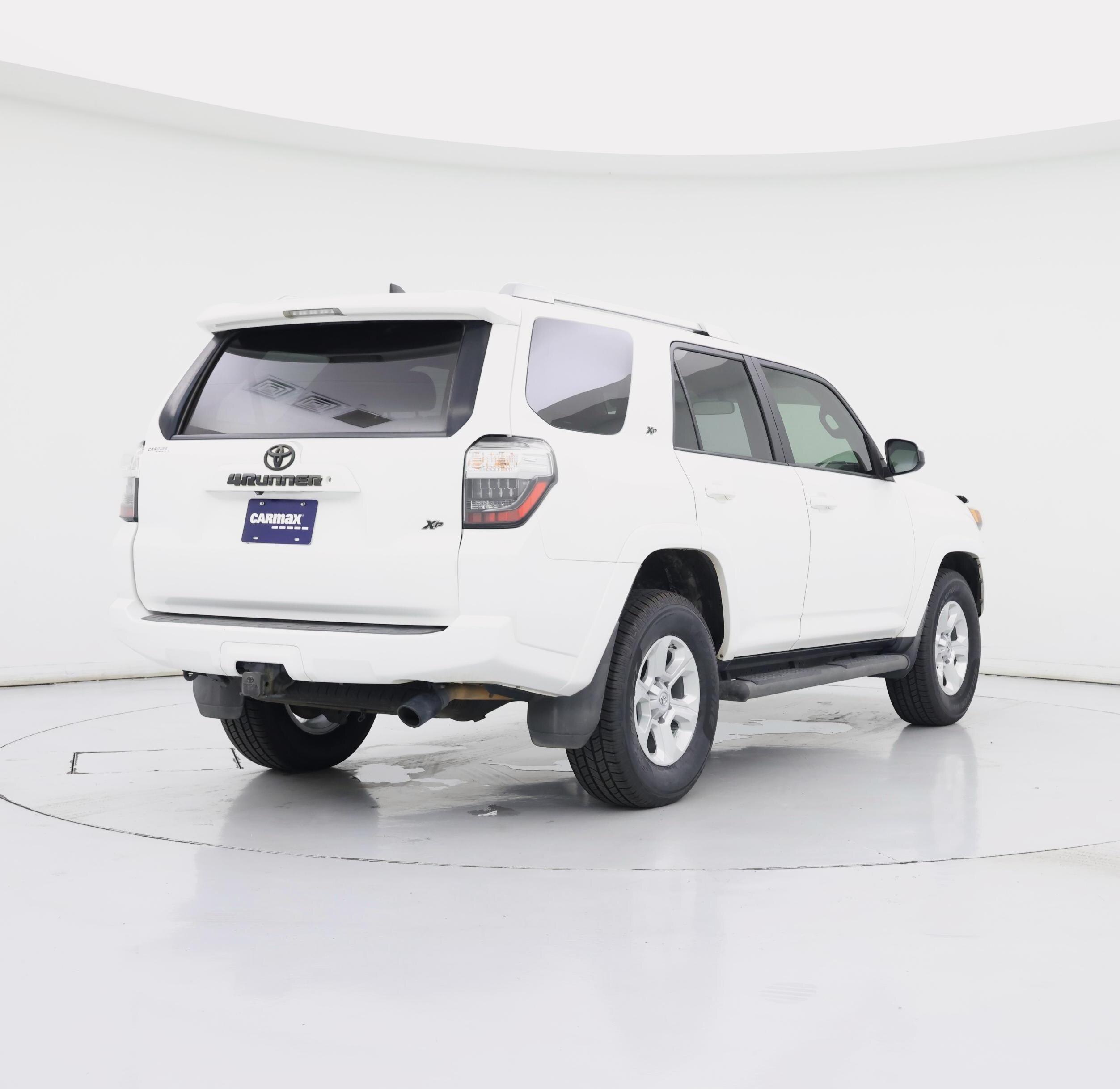 Thumbnail: 2016 Toyota 4Runner - 8