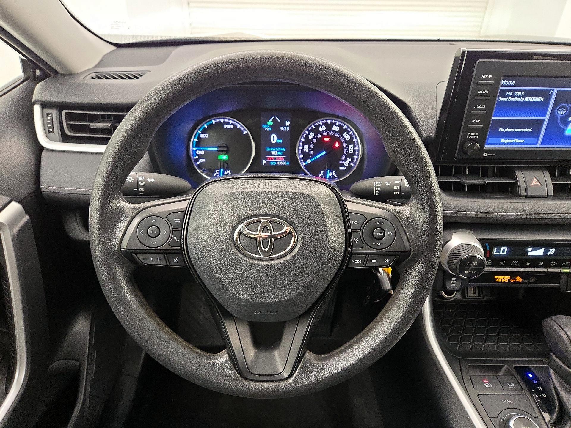 Thumbnail: 2021 Toyota RAV4 - 10