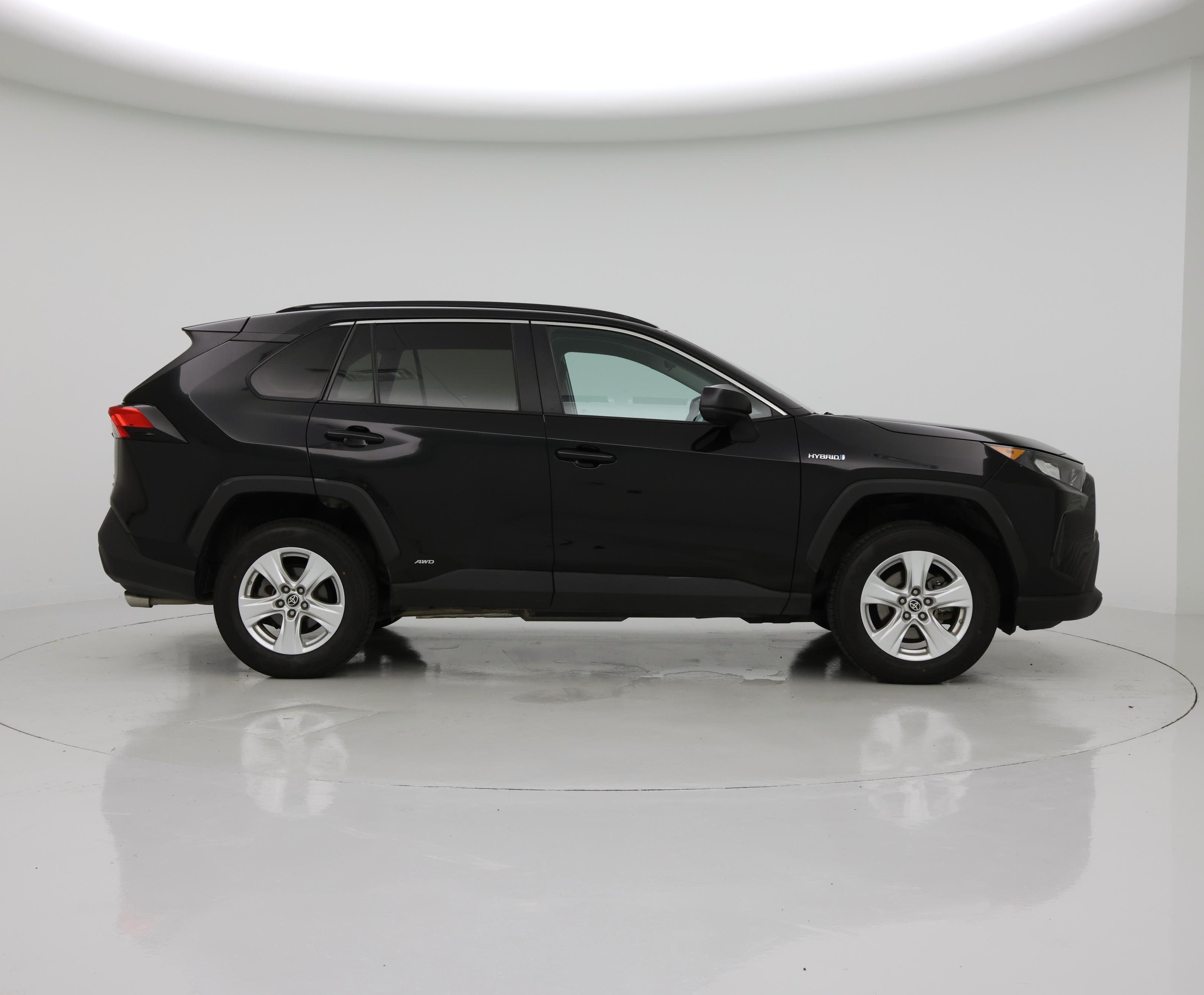 Thumbnail: 2021 Toyota RAV4 - 7