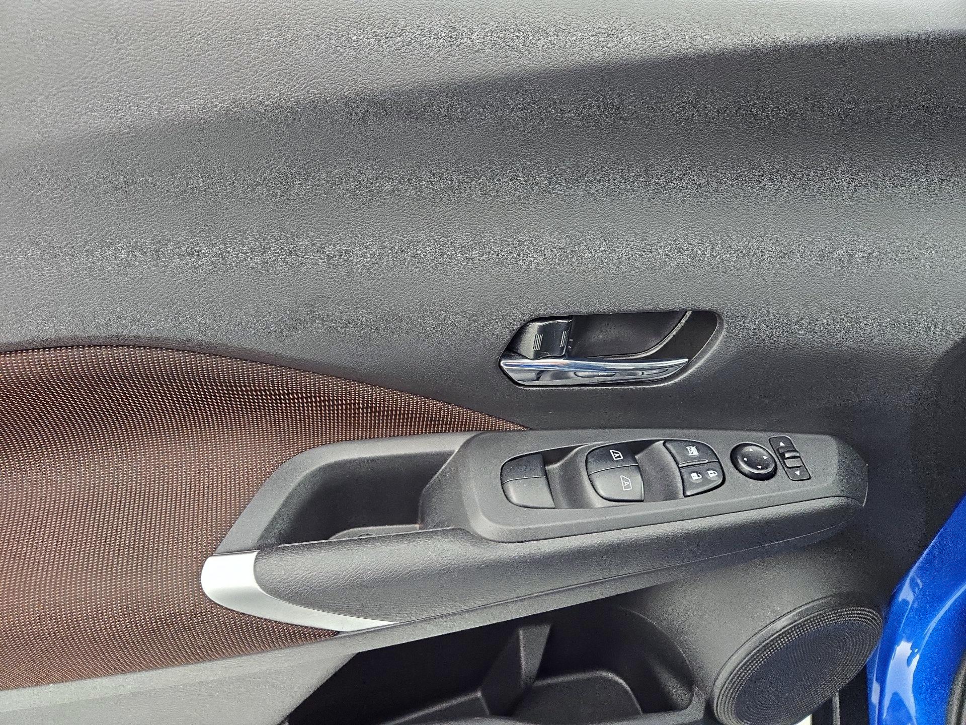 Thumbnail: 2022 Nissan Kicks - 12