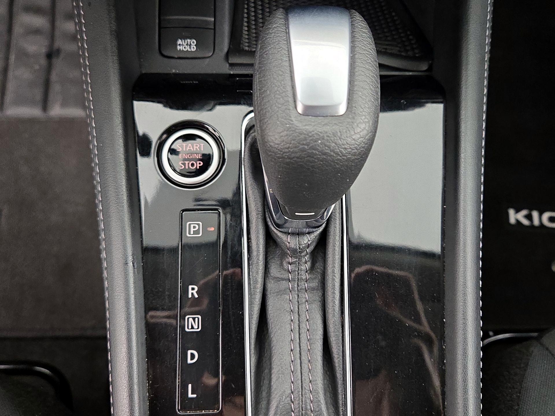 Thumbnail: 2022 Nissan Kicks - 16