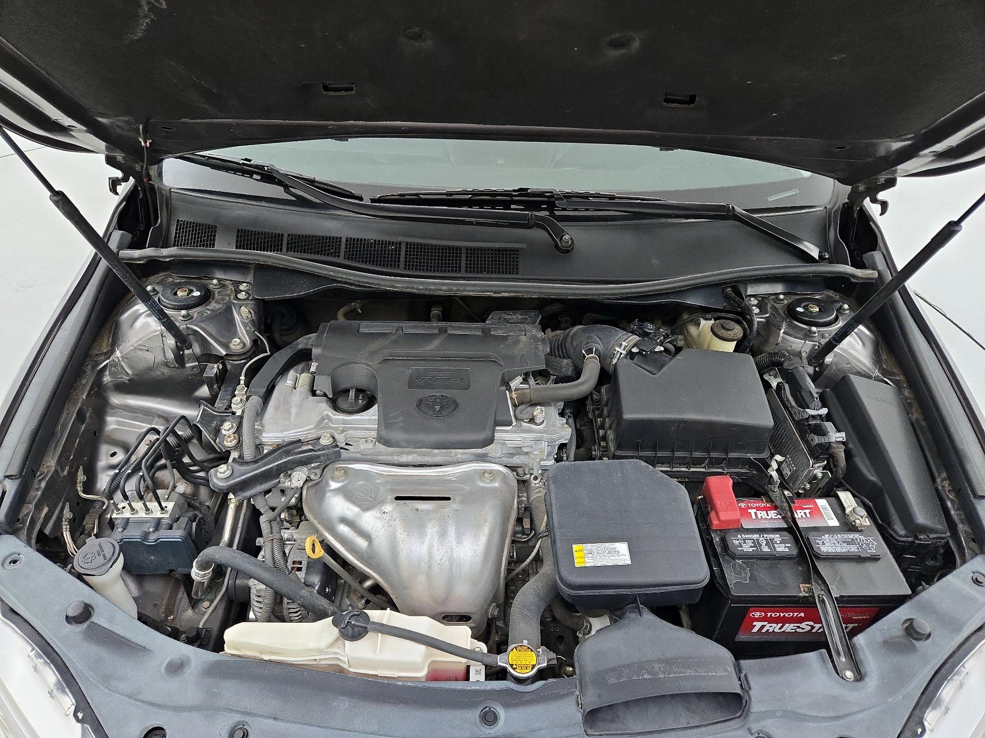 Thumbnail: 2015 Toyota Camry - 19