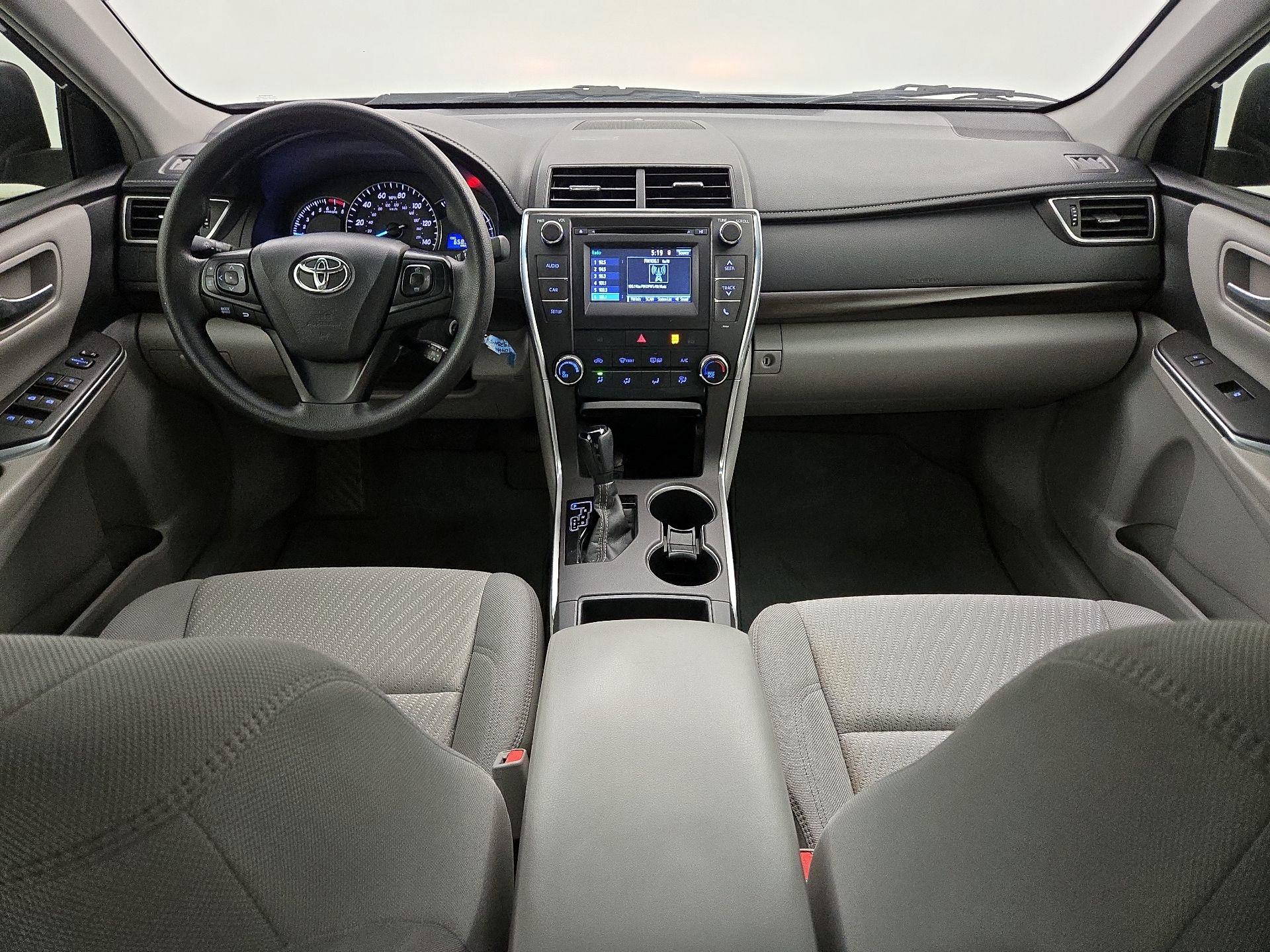 Thumbnail: 2015 Toyota Camry - 8