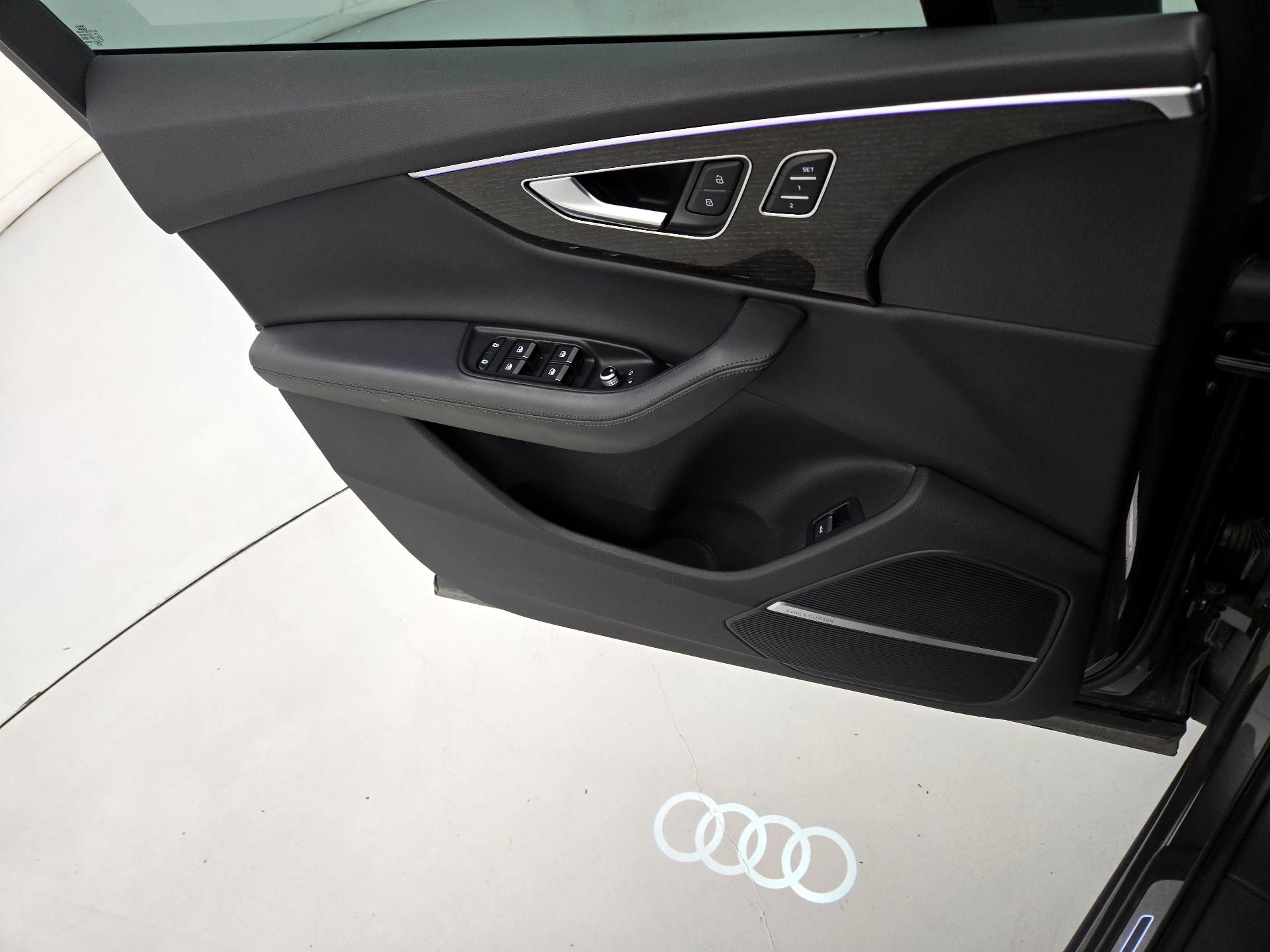 Thumbnail: 2022 Audi Q7 - 12