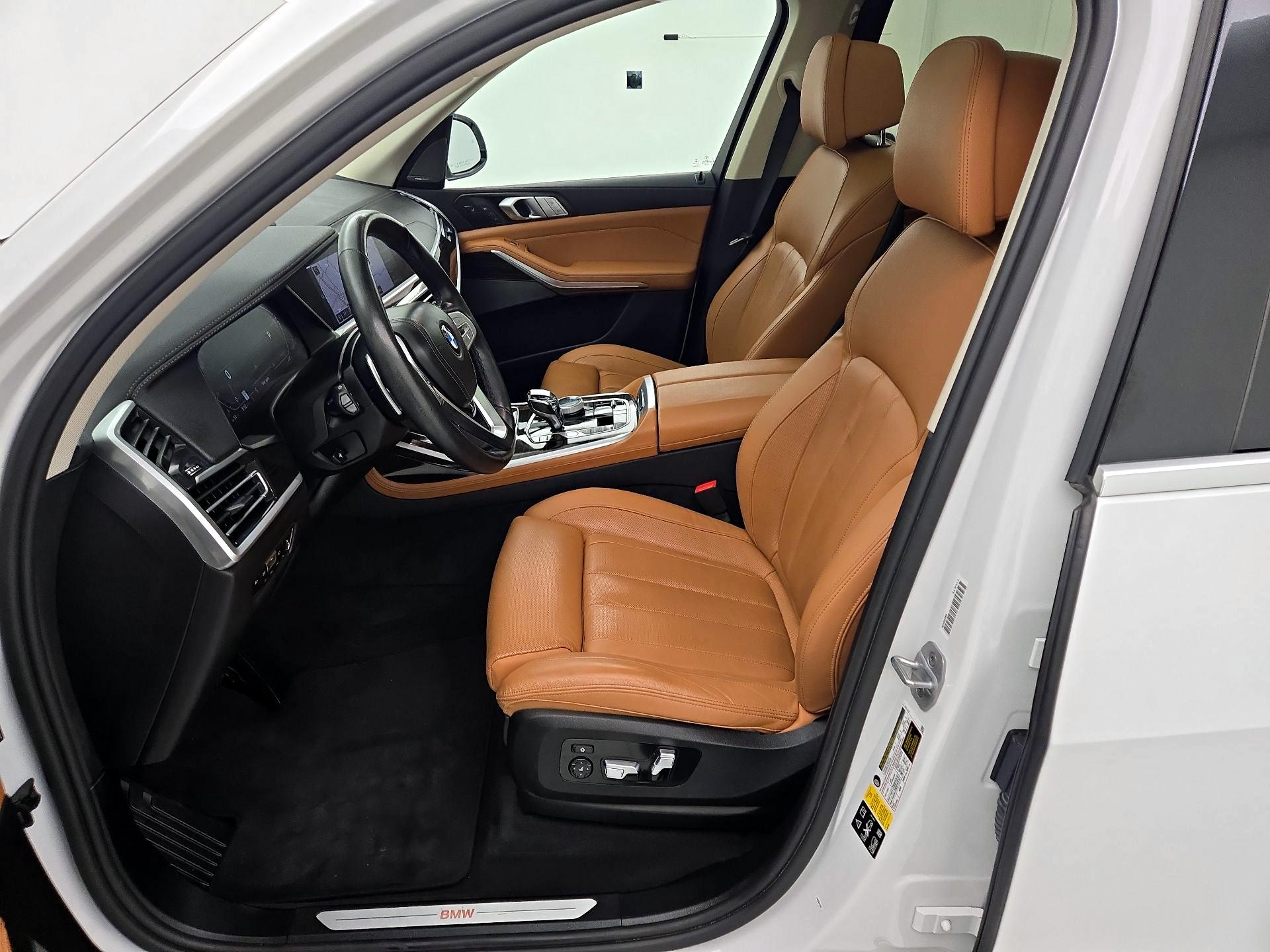Thumbnail: 2021 BMW X7 - 11