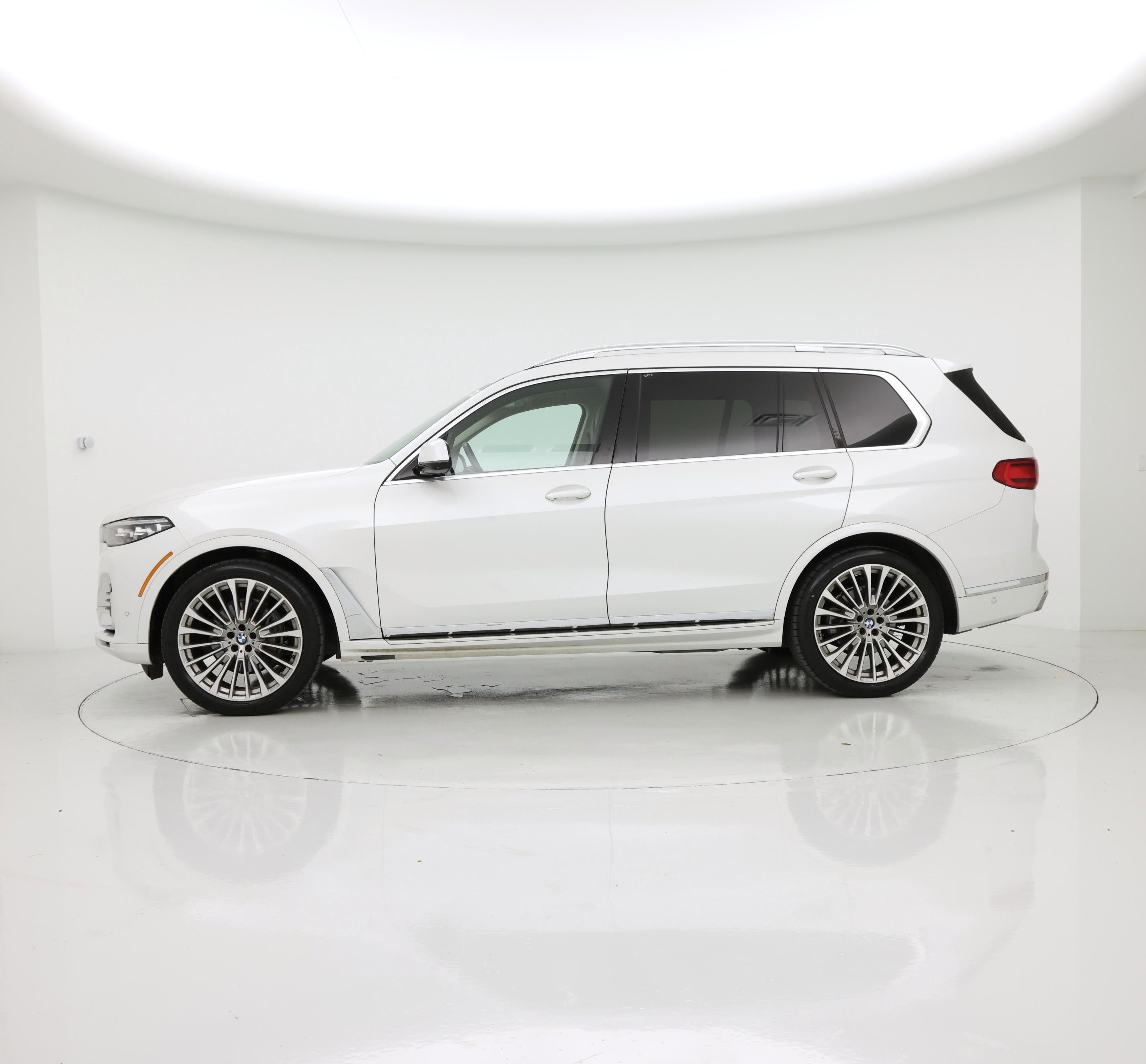 Thumbnail: 2021 BMW X7 - 3