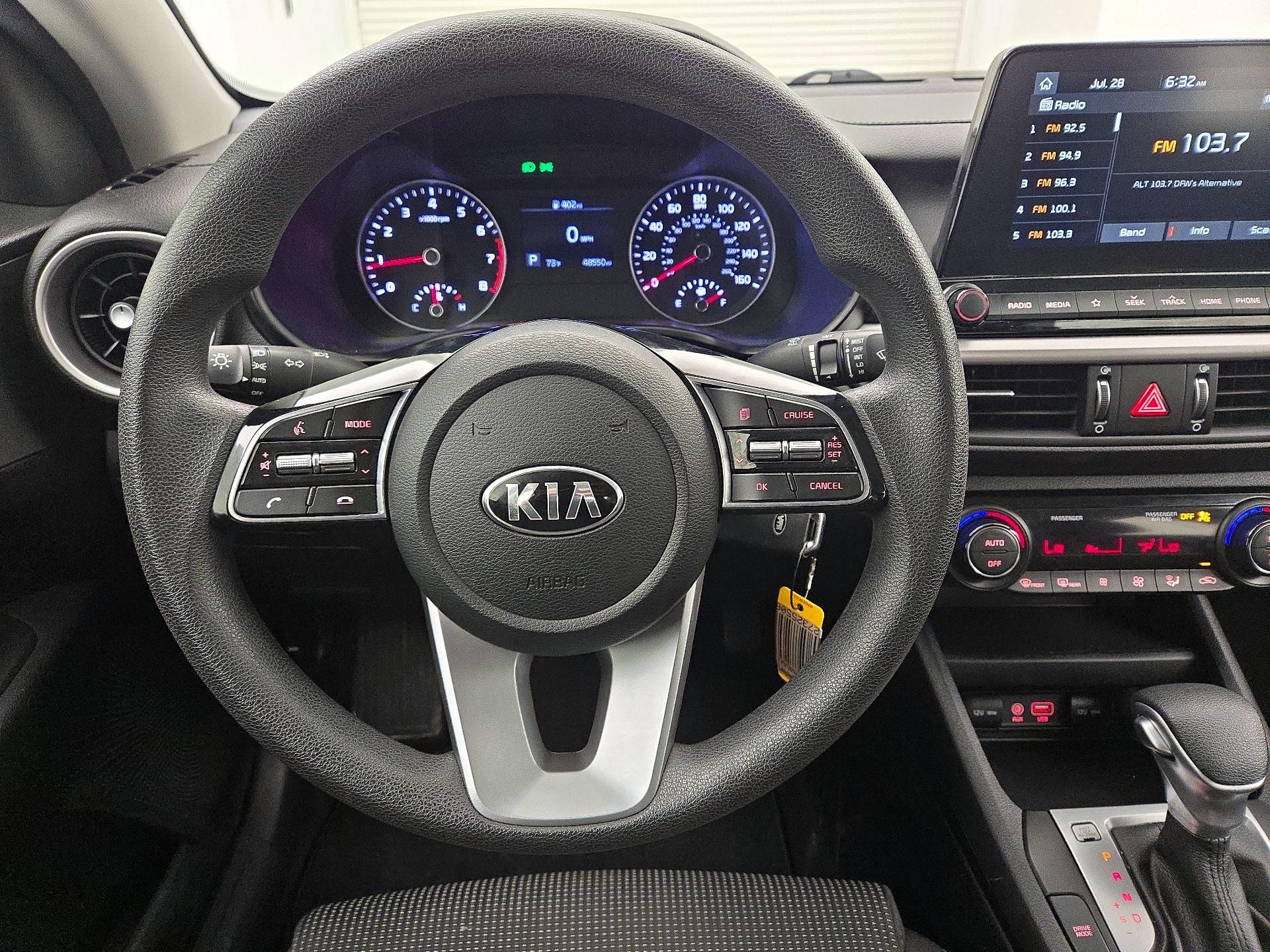 Thumbnail: 2019 Kia Forte - 10
