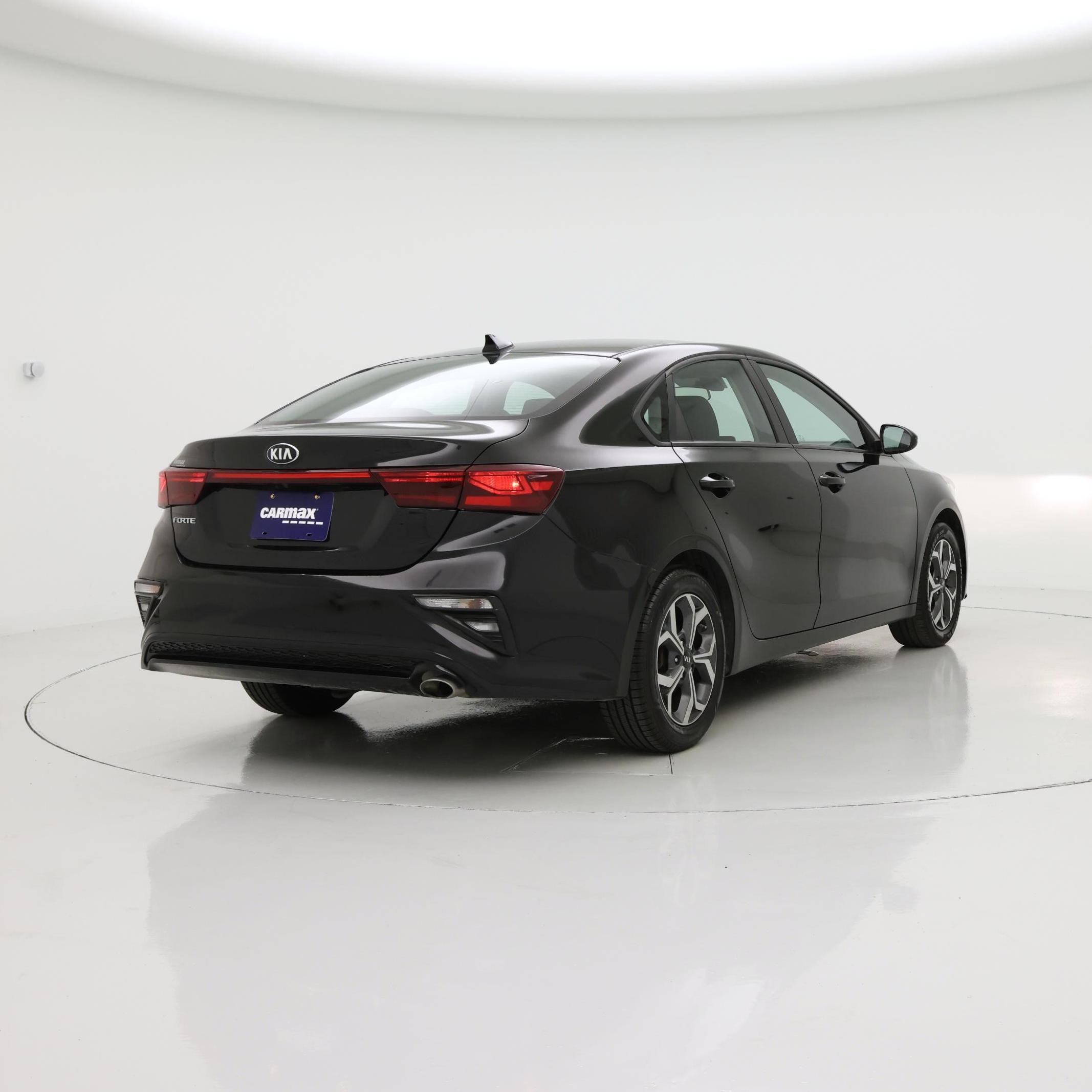 Thumbnail: 2019 Kia Forte - 8