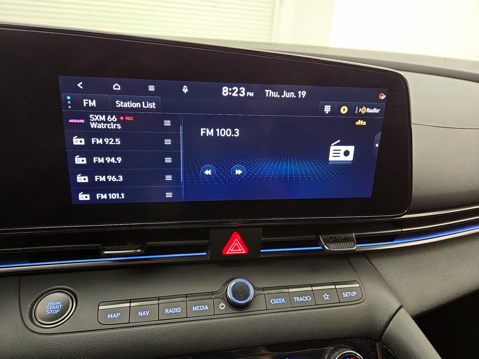 Thumbnail: 2022 Hyundai Elantra - 16