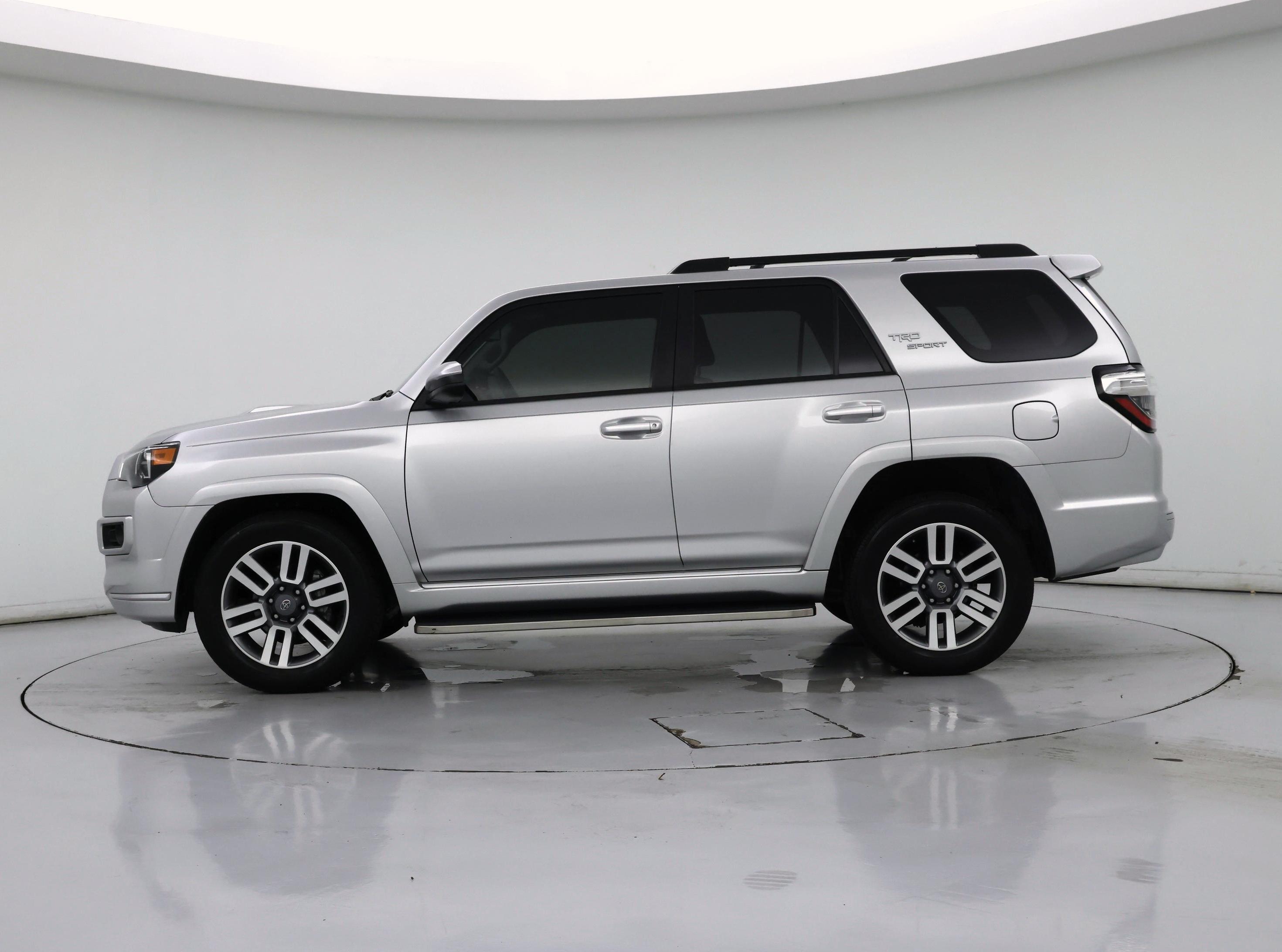 Thumbnail: 2023 Toyota 4Runner - 3