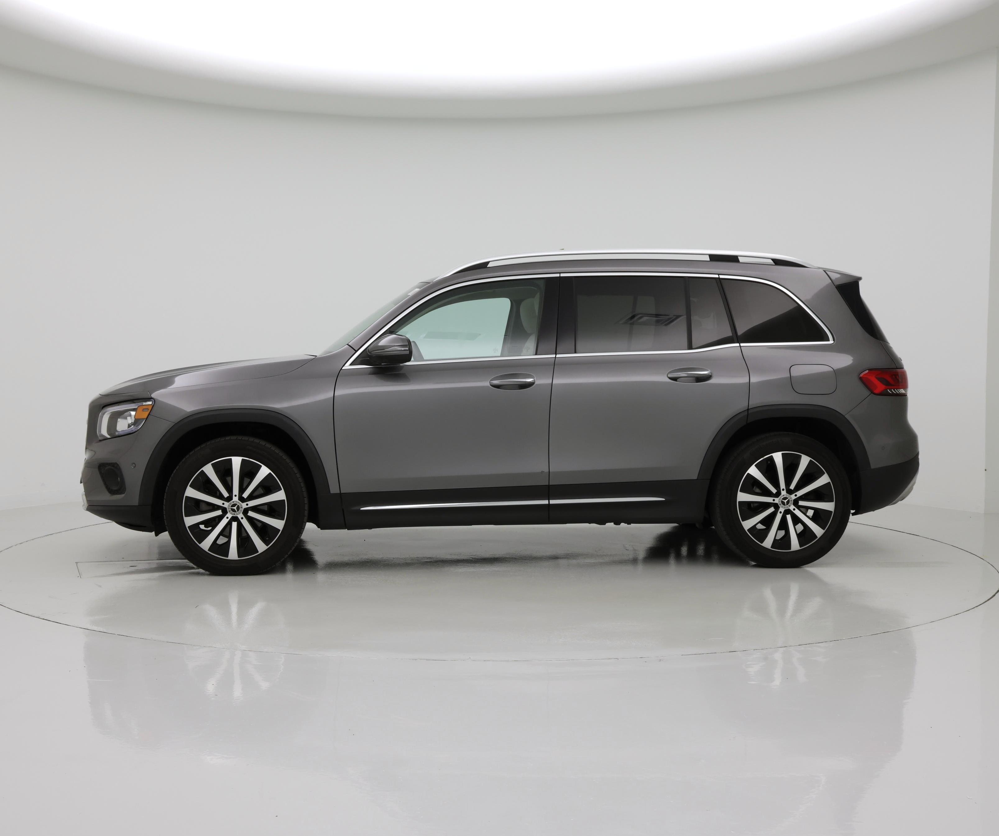 Thumbnail: 2021 Mercedes-Benz GLB - 3