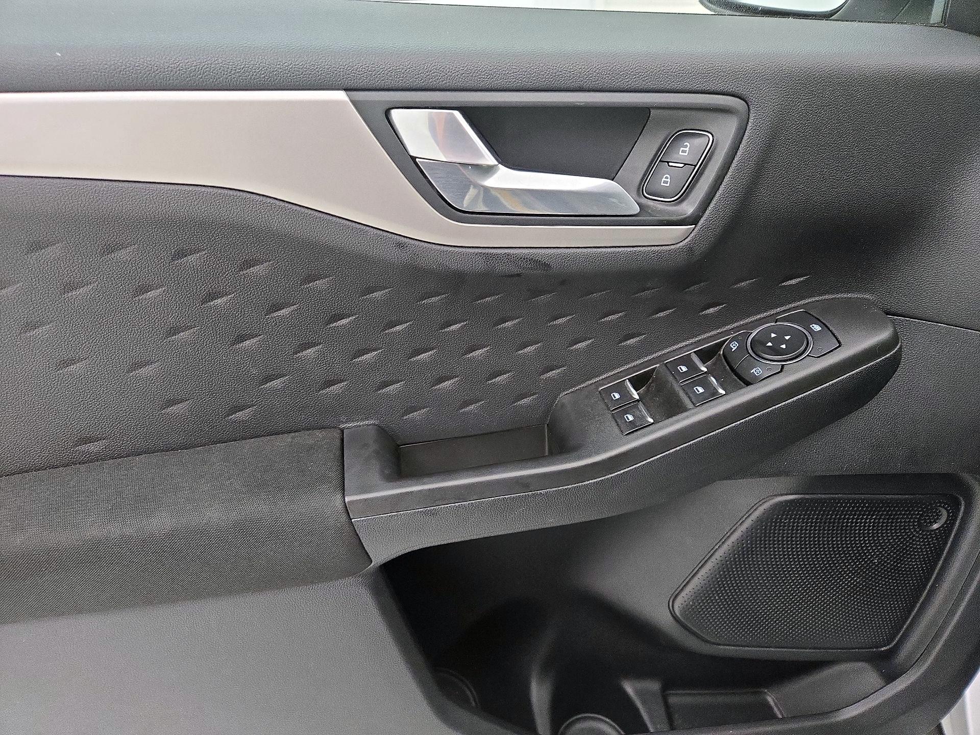 Thumbnail: 2020 Ford Escape - 12