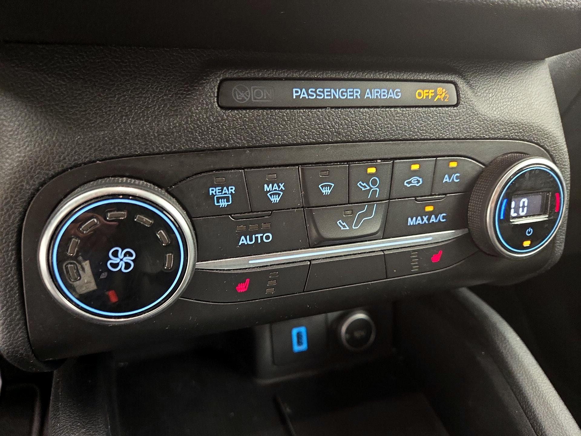 Thumbnail: 2020 Ford Escape - 17