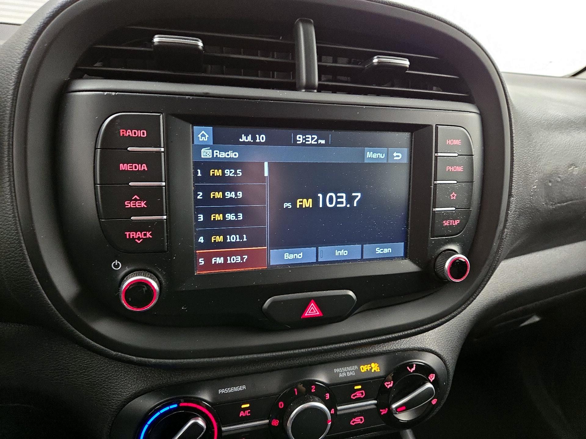 Thumbnail: 2020 Kia Soul - 15