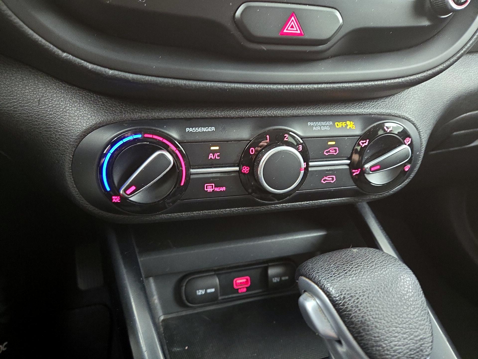 Thumbnail: 2020 Kia Soul - 16