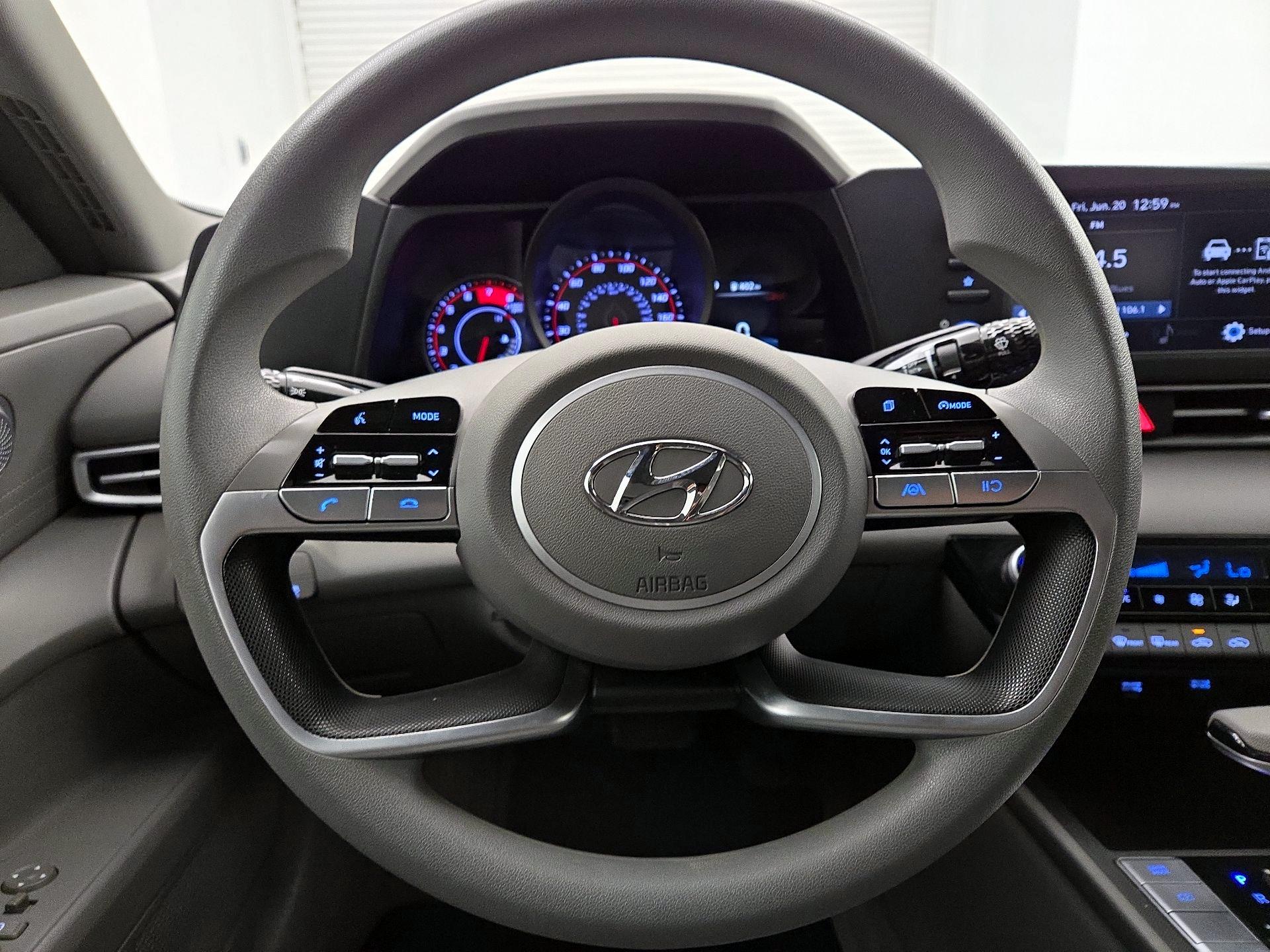 Thumbnail: 2023 Hyundai Elantra - 10