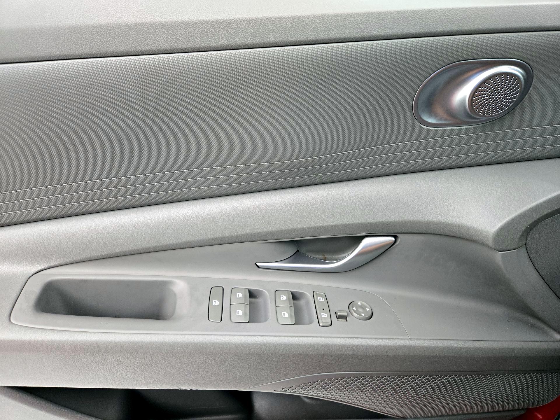 Thumbnail: 2023 Hyundai Elantra - 12