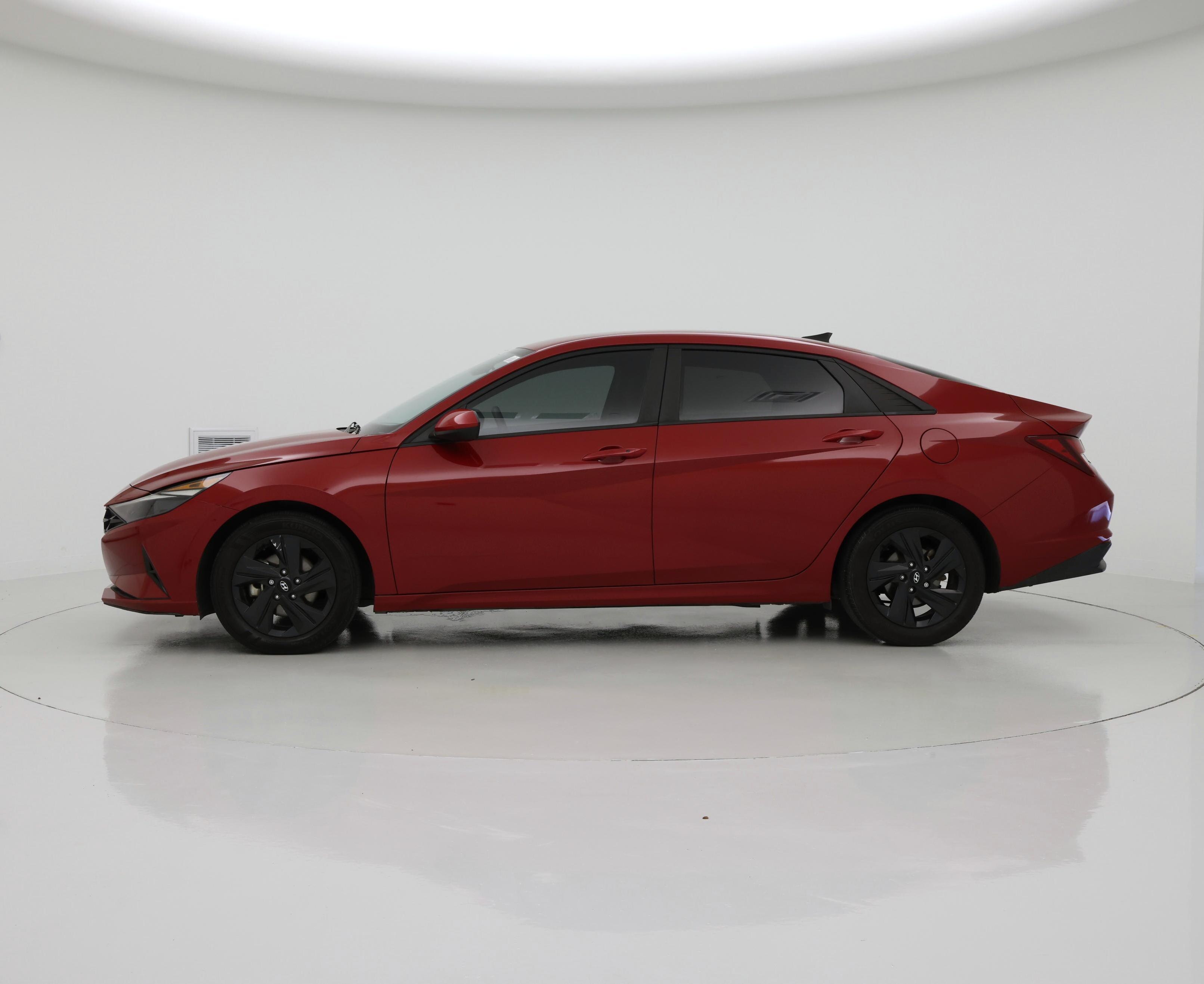 Thumbnail: 2023 Hyundai Elantra - 3