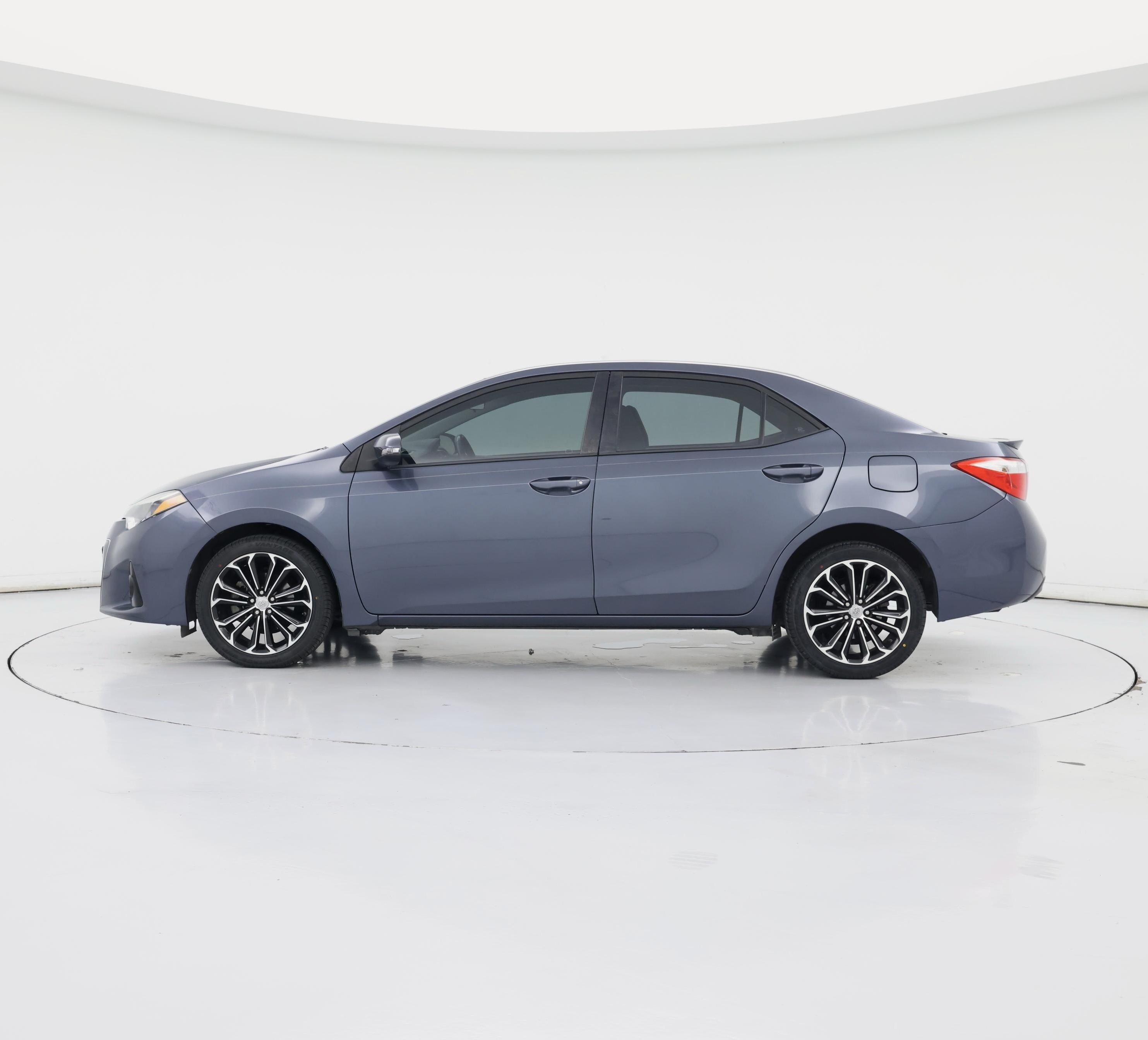 Thumbnail: 2014 Toyota Corolla - 3