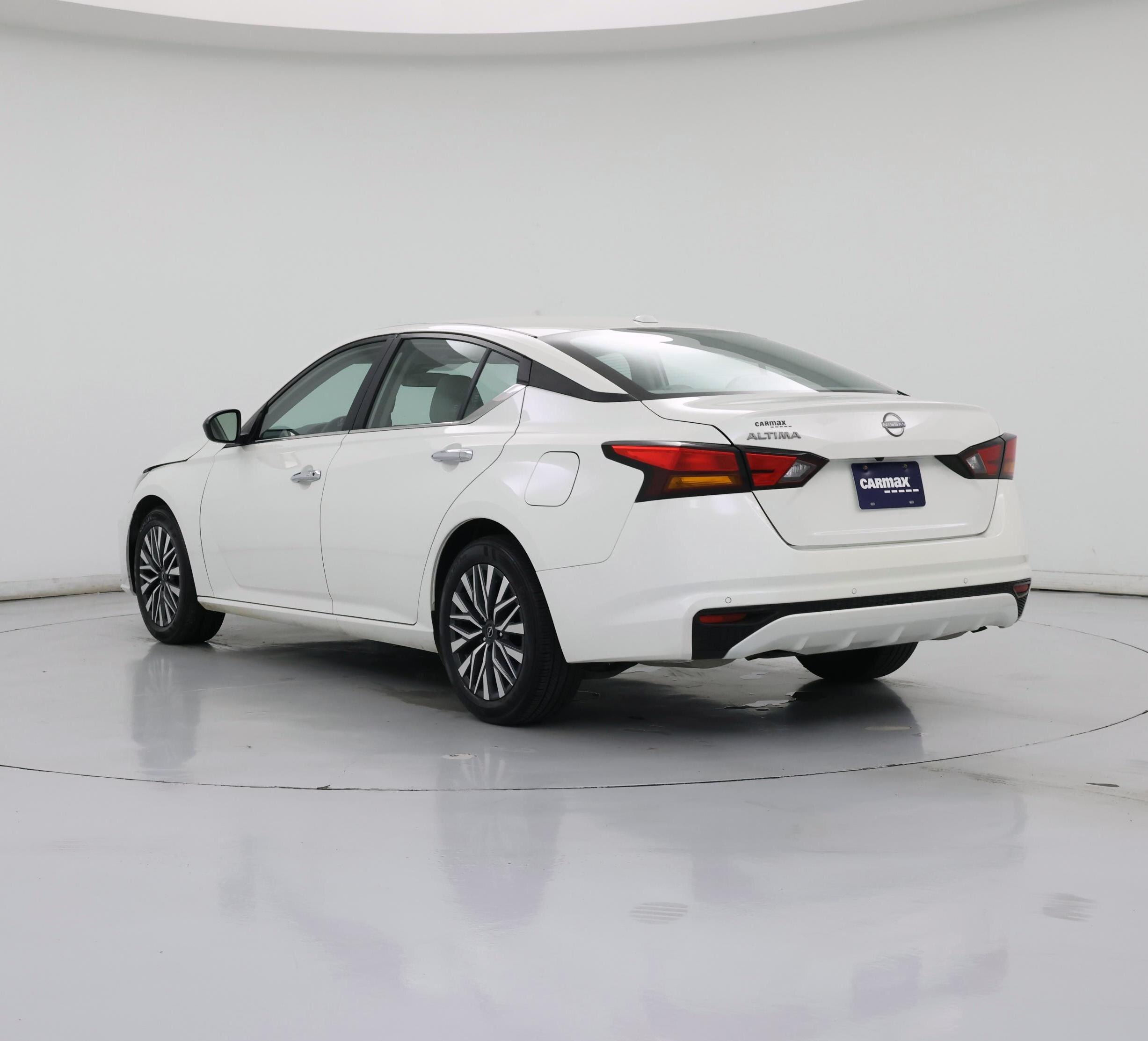 Thumbnail: 2025 Nissan Altima - 2