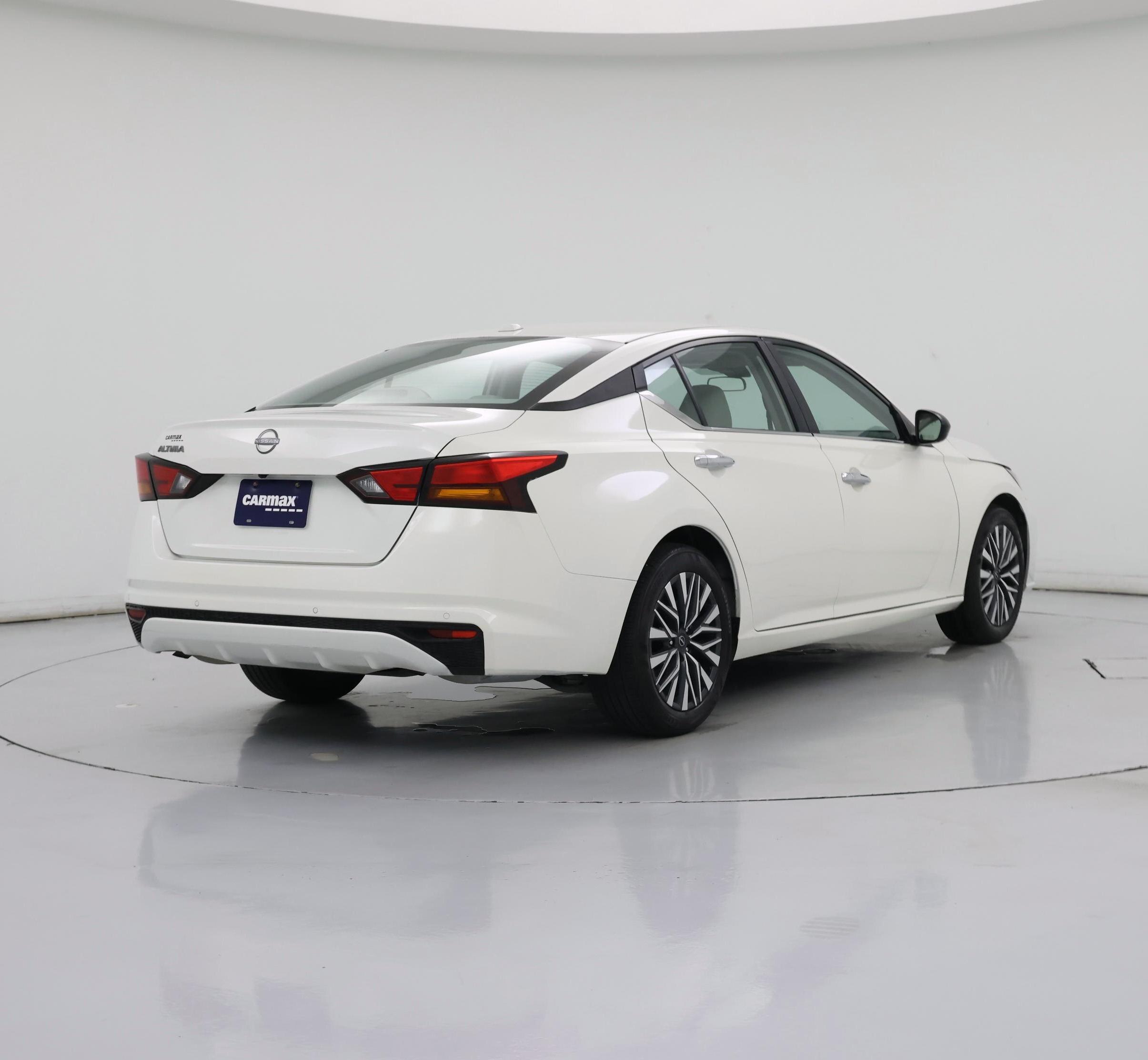 Thumbnail: 2025 Nissan Altima - 8