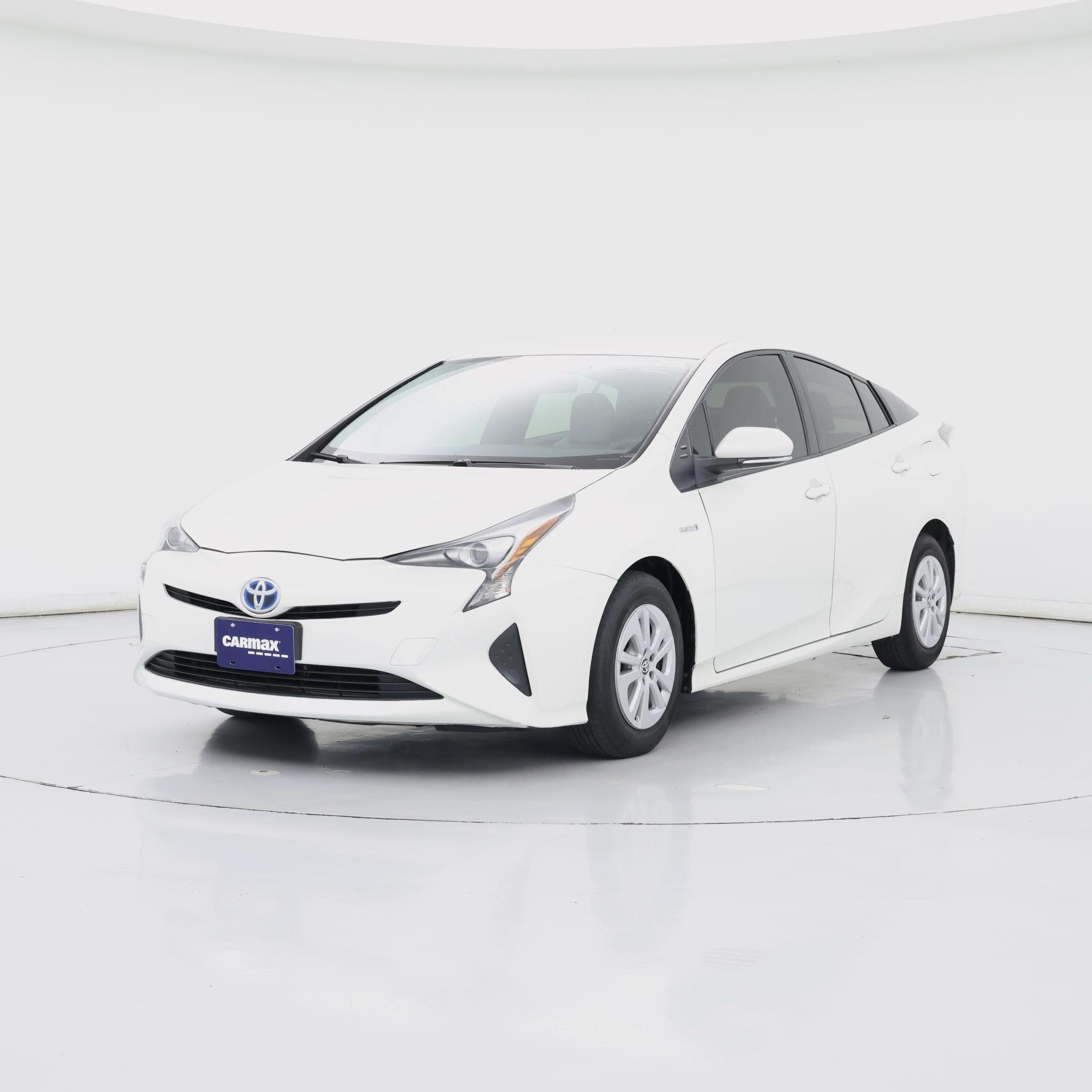 Thumbnail: 2016 Toyota Prius - 4