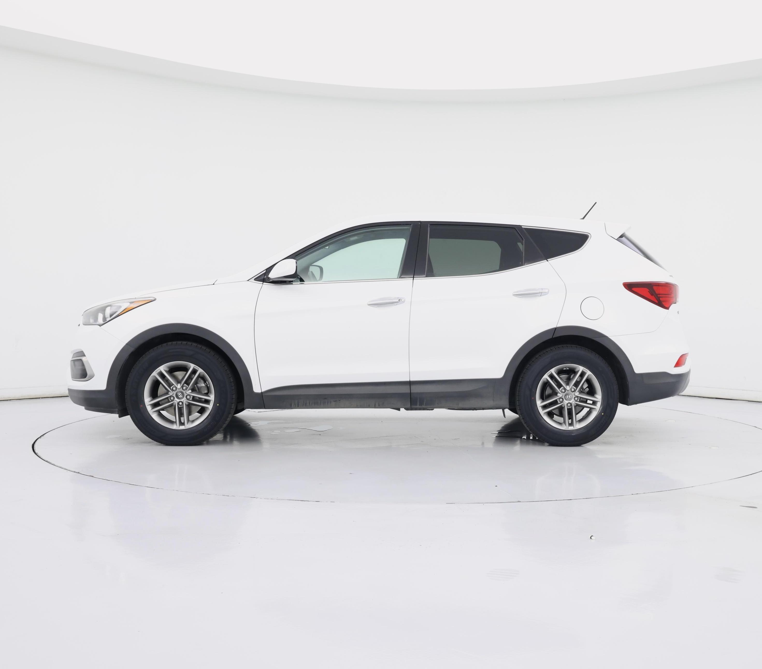Thumbnail: 2018 Hyundai Santa Fe - 3