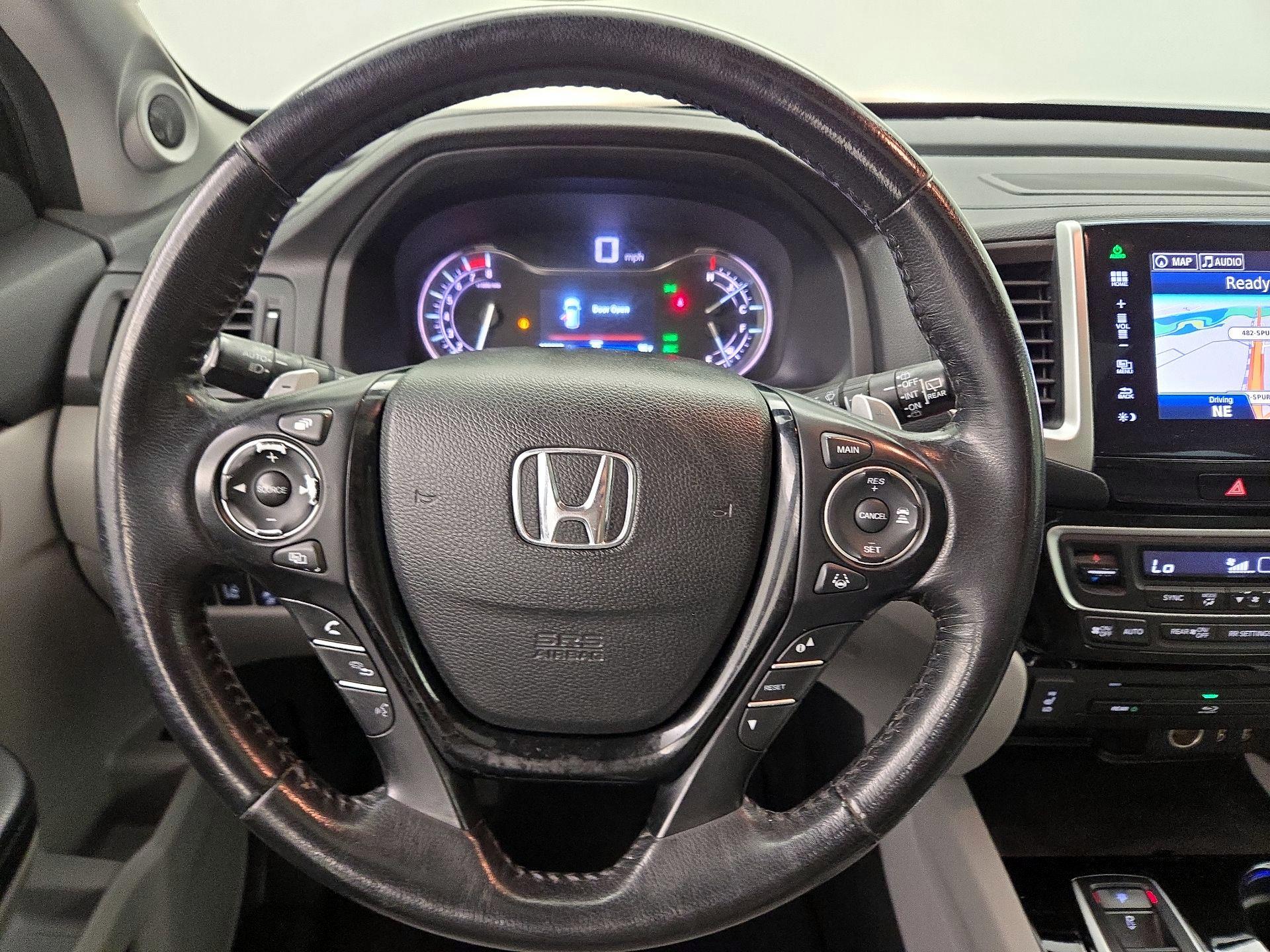 Thumbnail: 2016 Honda Pilot - 10