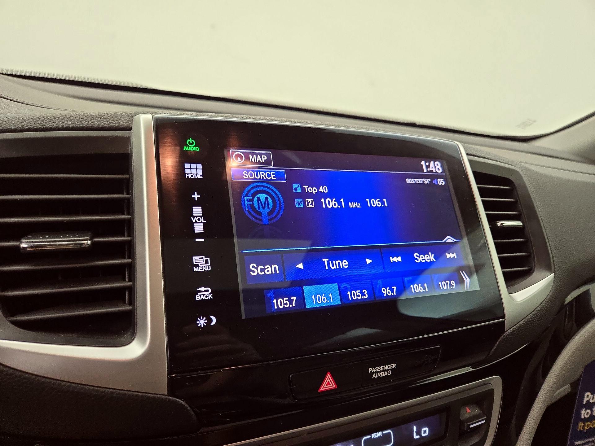 Thumbnail: 2016 Honda Pilot - 16