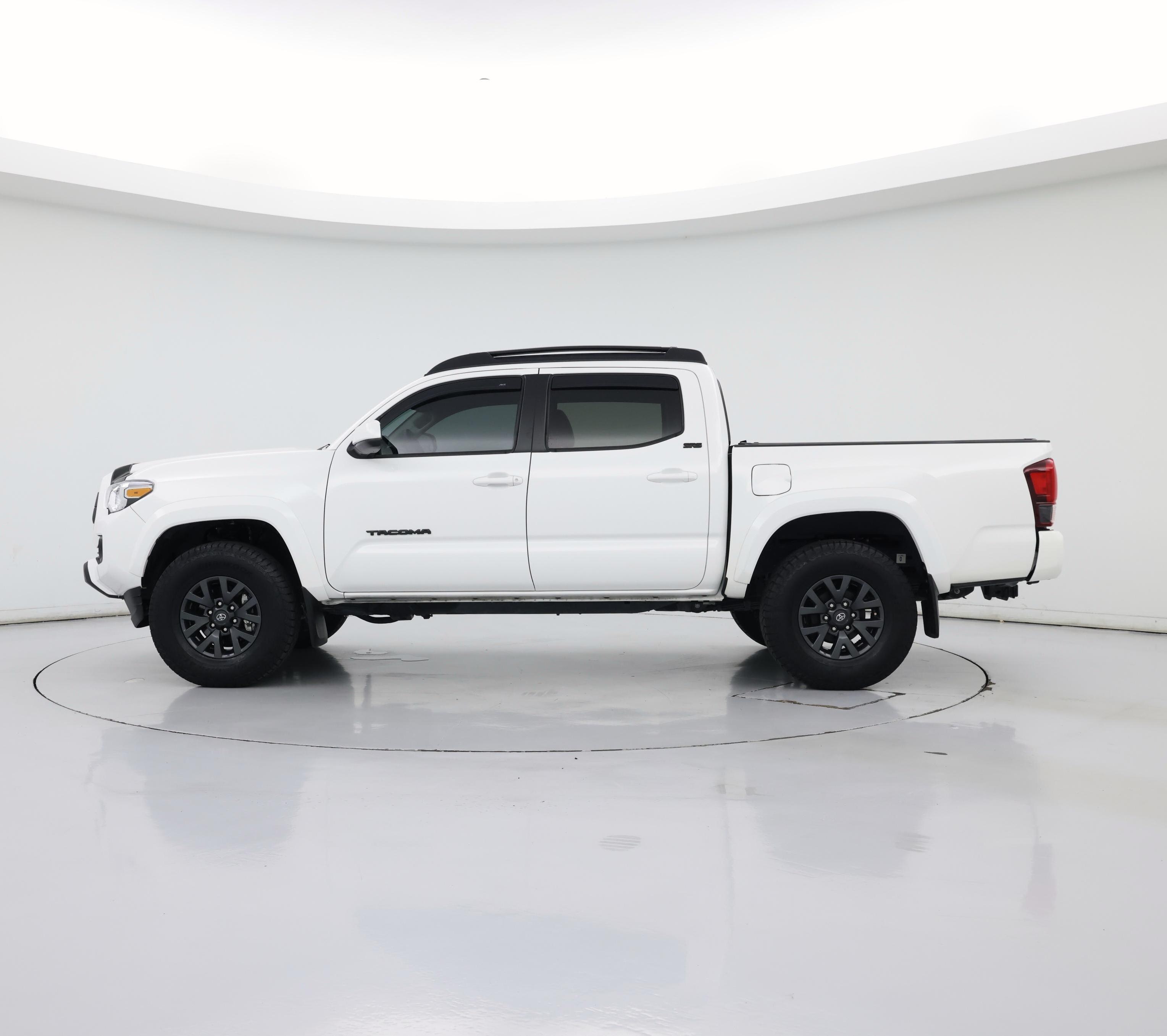 Thumbnail: 2023 Toyota Tacoma - 3