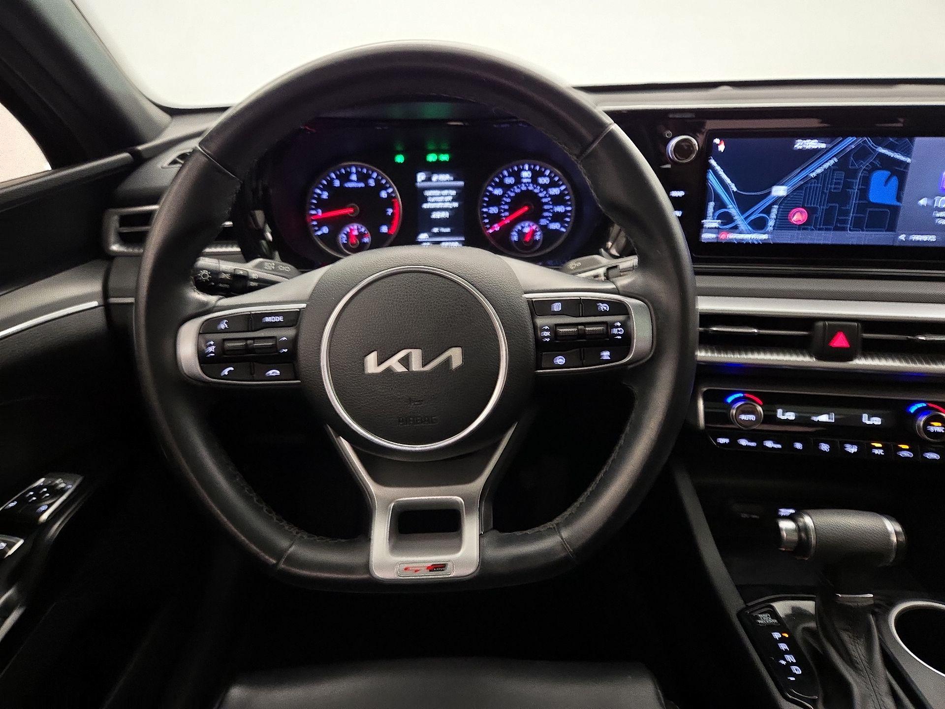 Thumbnail: 2022 Kia K5 - 10