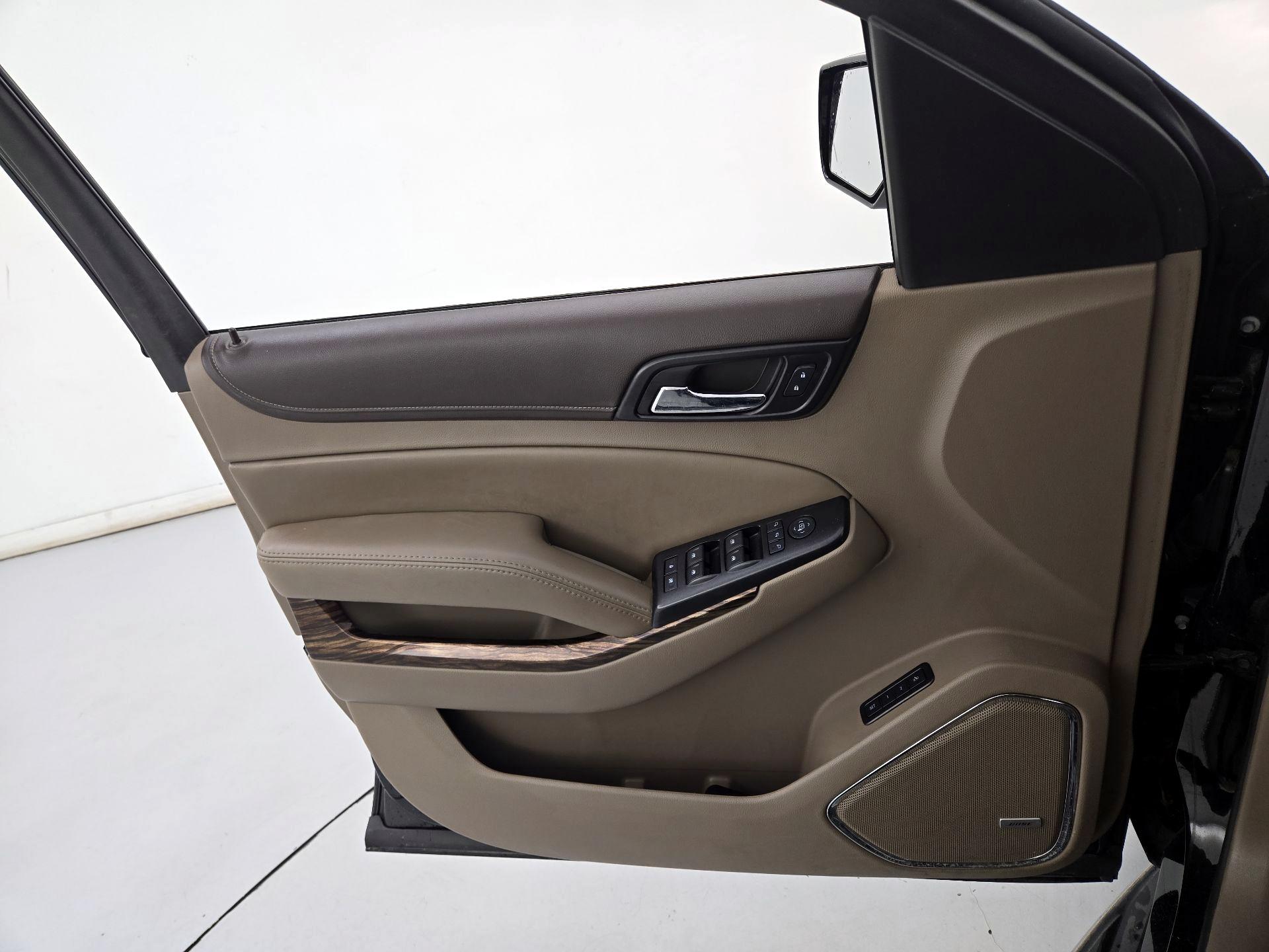 Thumbnail: 2016 GMC Yukon - 12