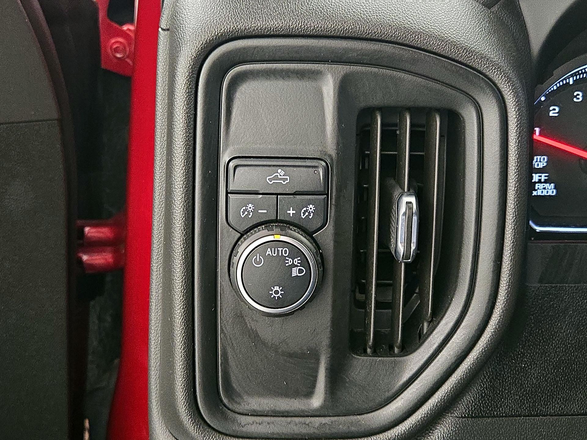 Thumbnail: 2022 Chevrolet Silverado 1500 - 13