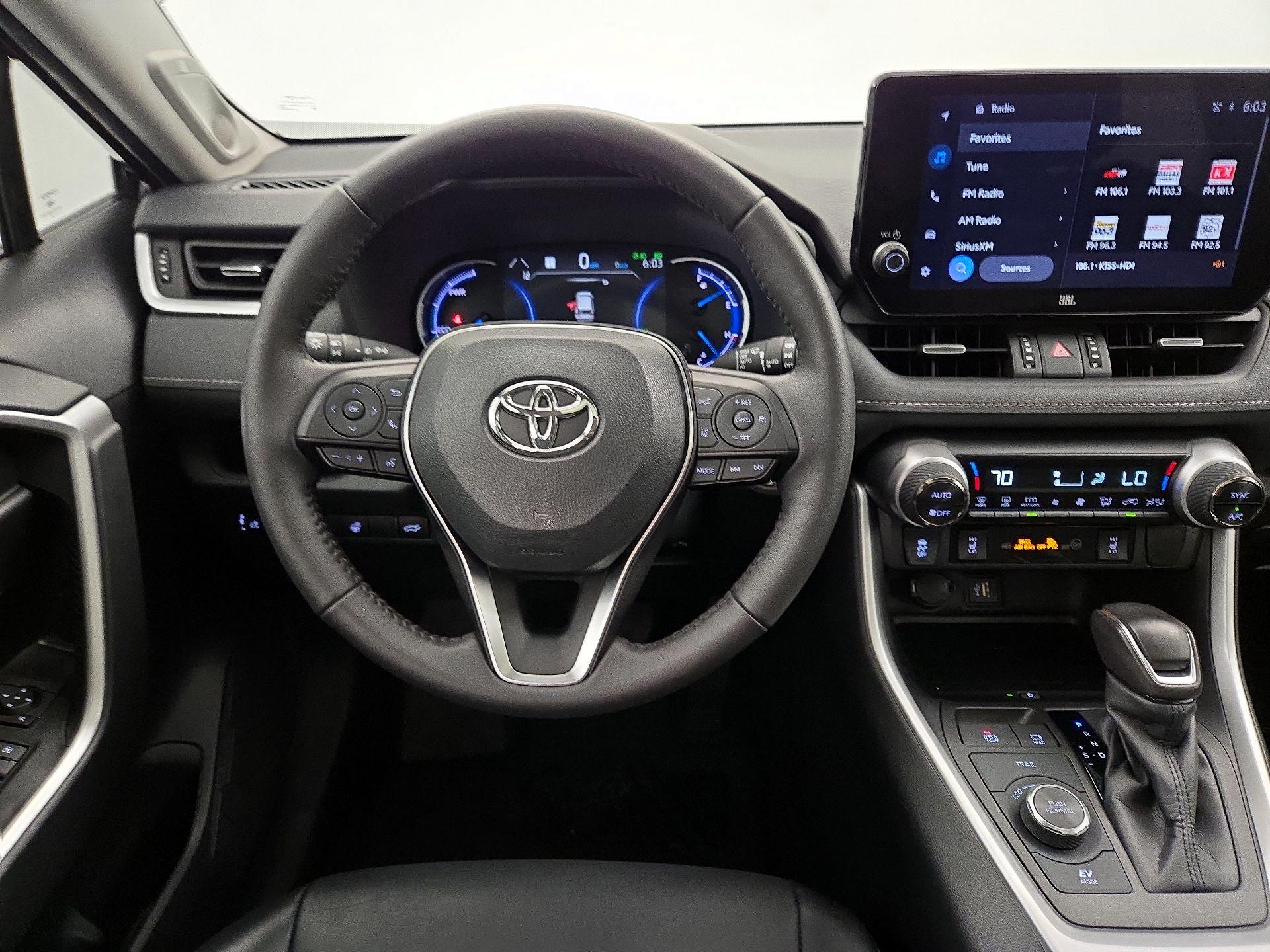 Thumbnail: 2024 Toyota RAV4 - 10