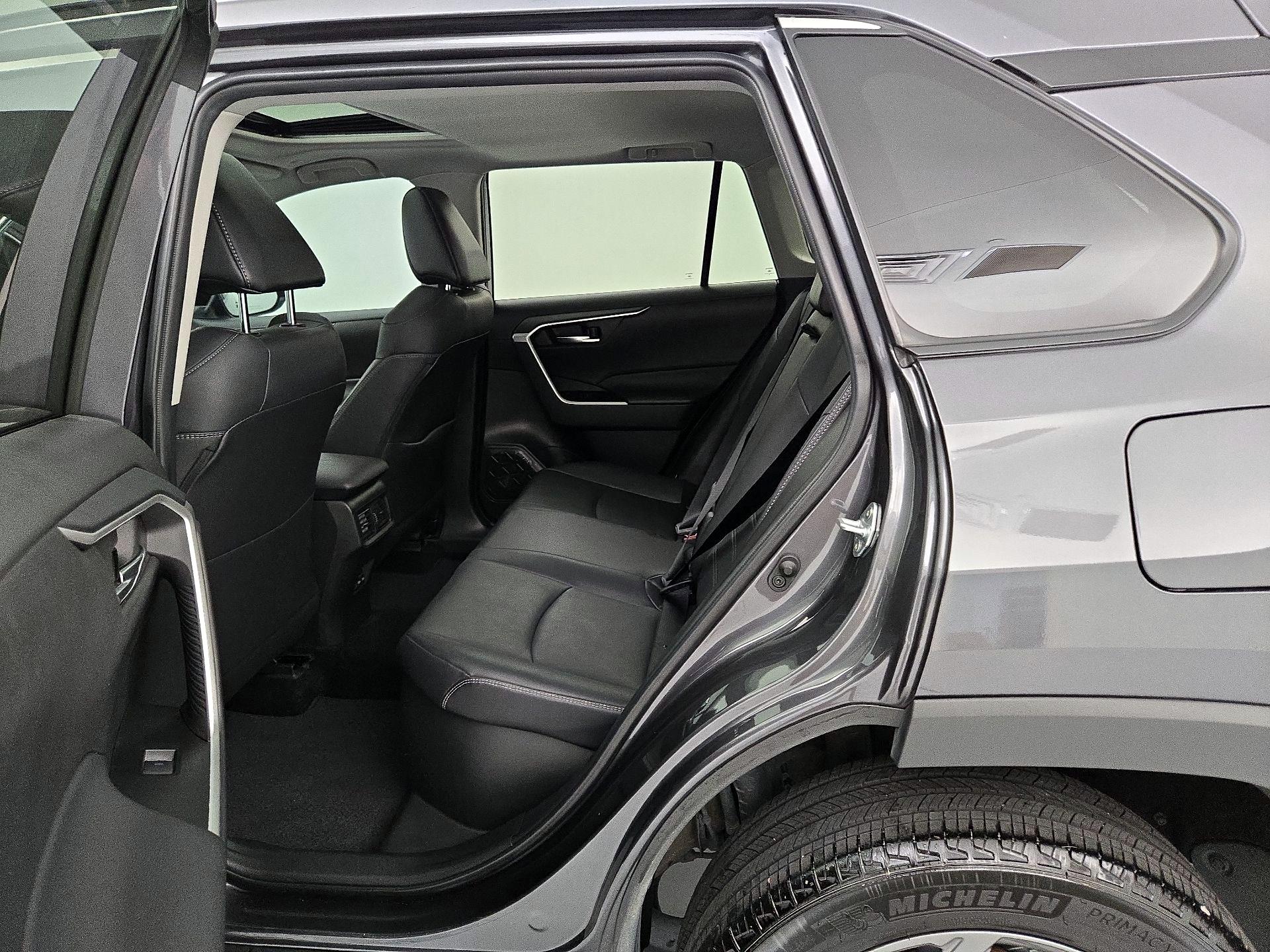 Thumbnail: 2024 Toyota RAV4 - 20