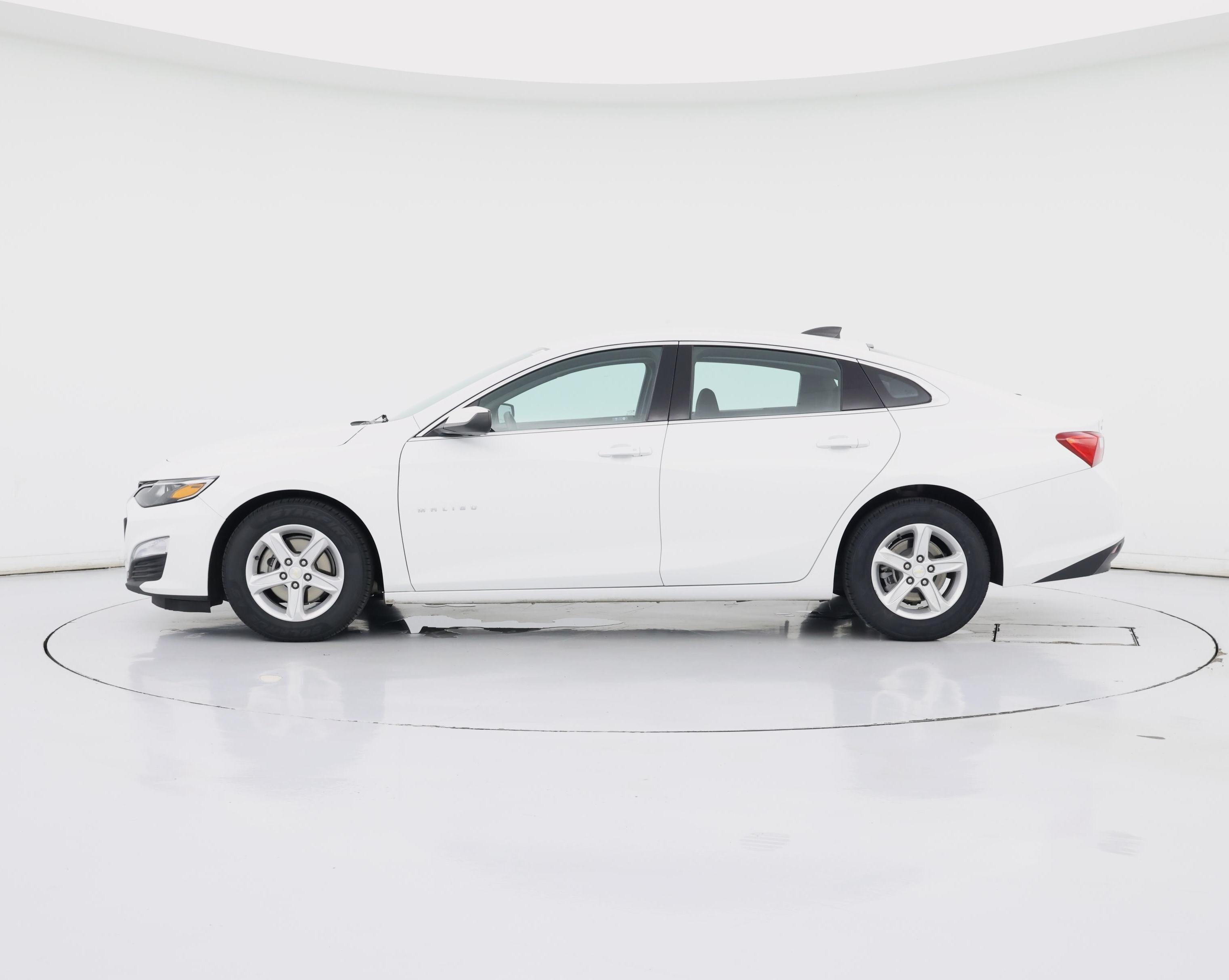 Thumbnail: 2020 Chevrolet Malibu - 3