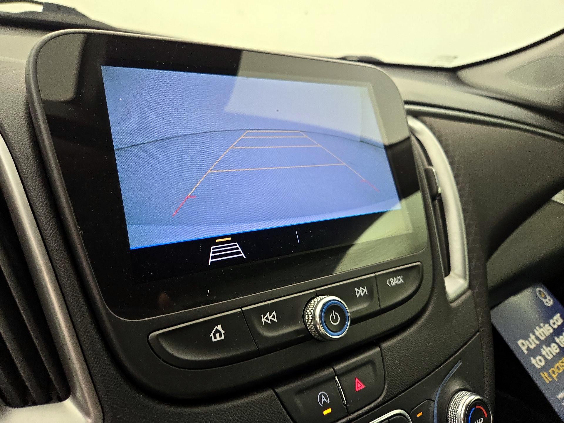 Thumbnail: 2020 Chevrolet Malibu - 14