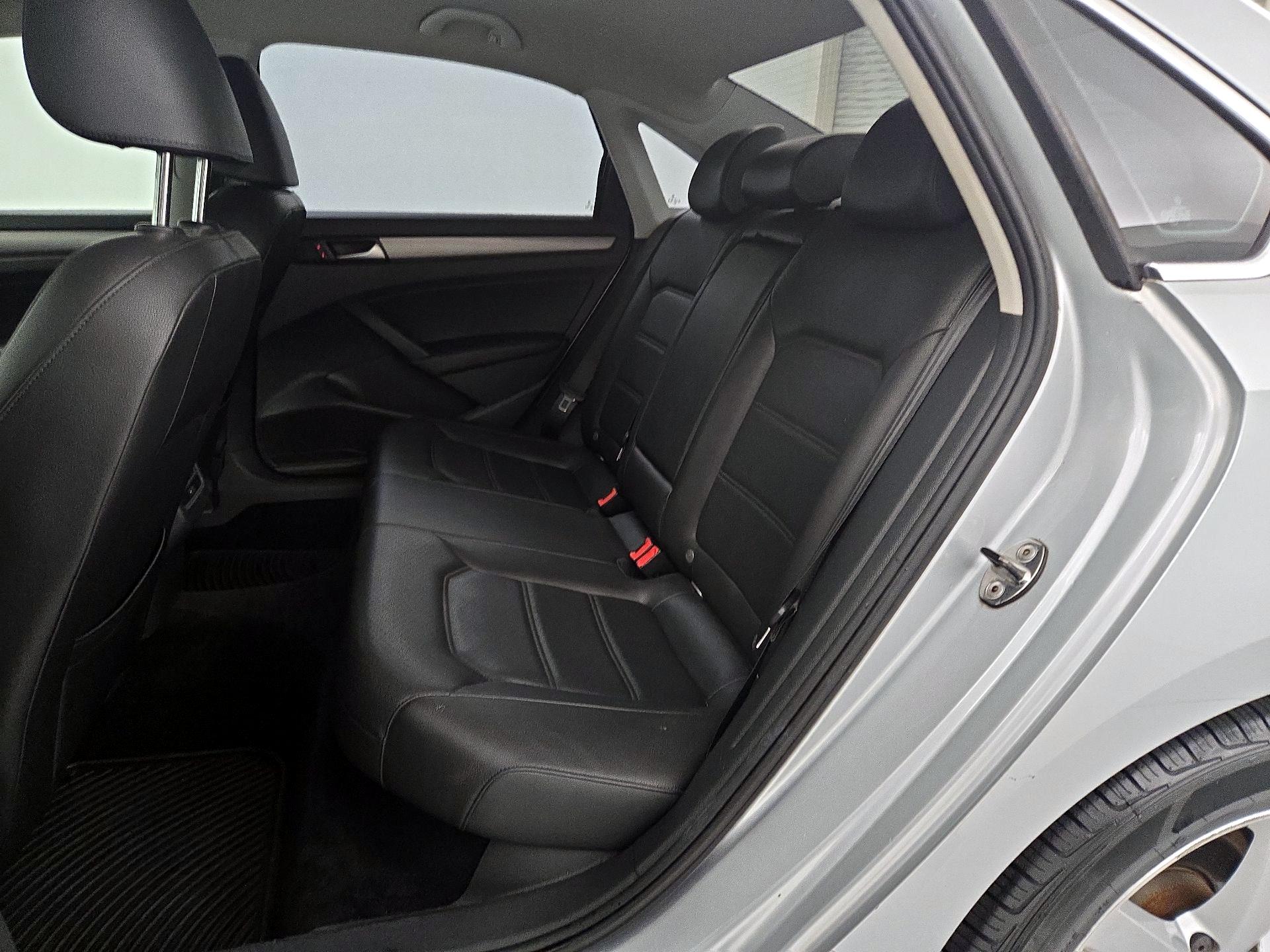 Thumbnail: 2014 Volkswagen Passat - 19