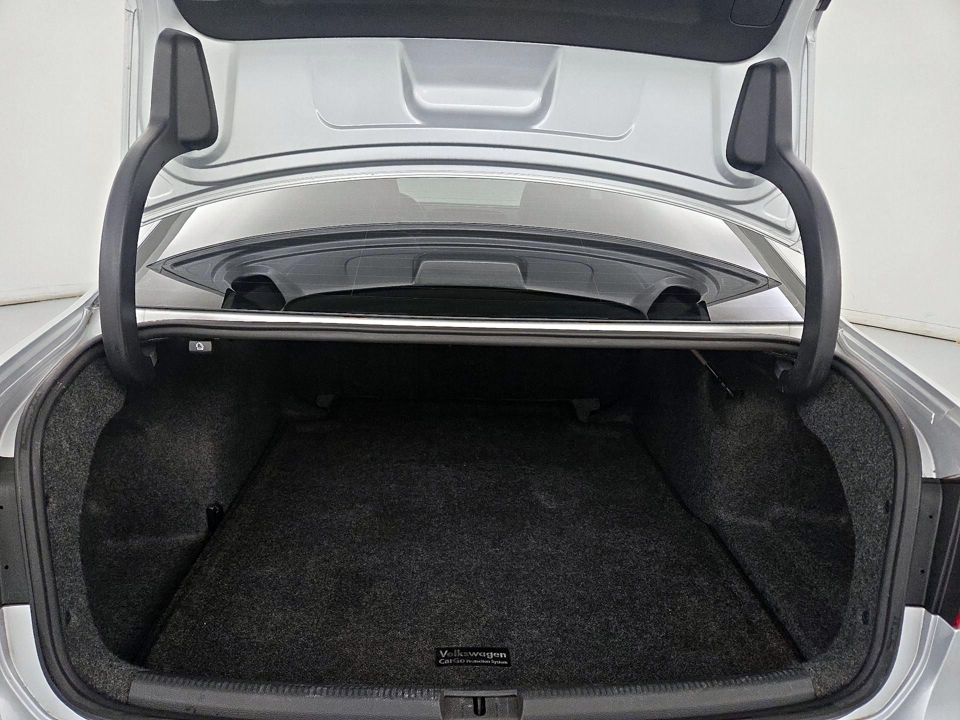 Thumbnail: 2014 Volkswagen Passat - 20